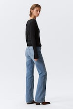 Black - Plunging V-neck Long-Sleeved Top - 4