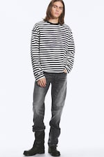 Gestreift Weiß/Schwarz - Kastiges Langarmshirt mit Grafikprint - 2