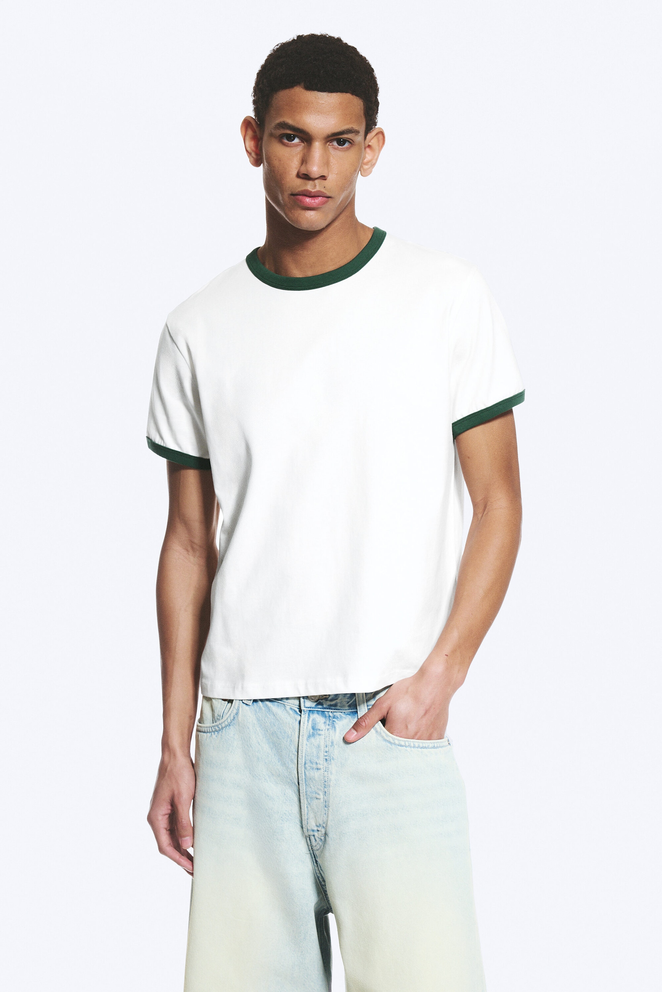 White - Green Binding - Short-Sleeved Contrast Trim Cotton T-shirt - 2