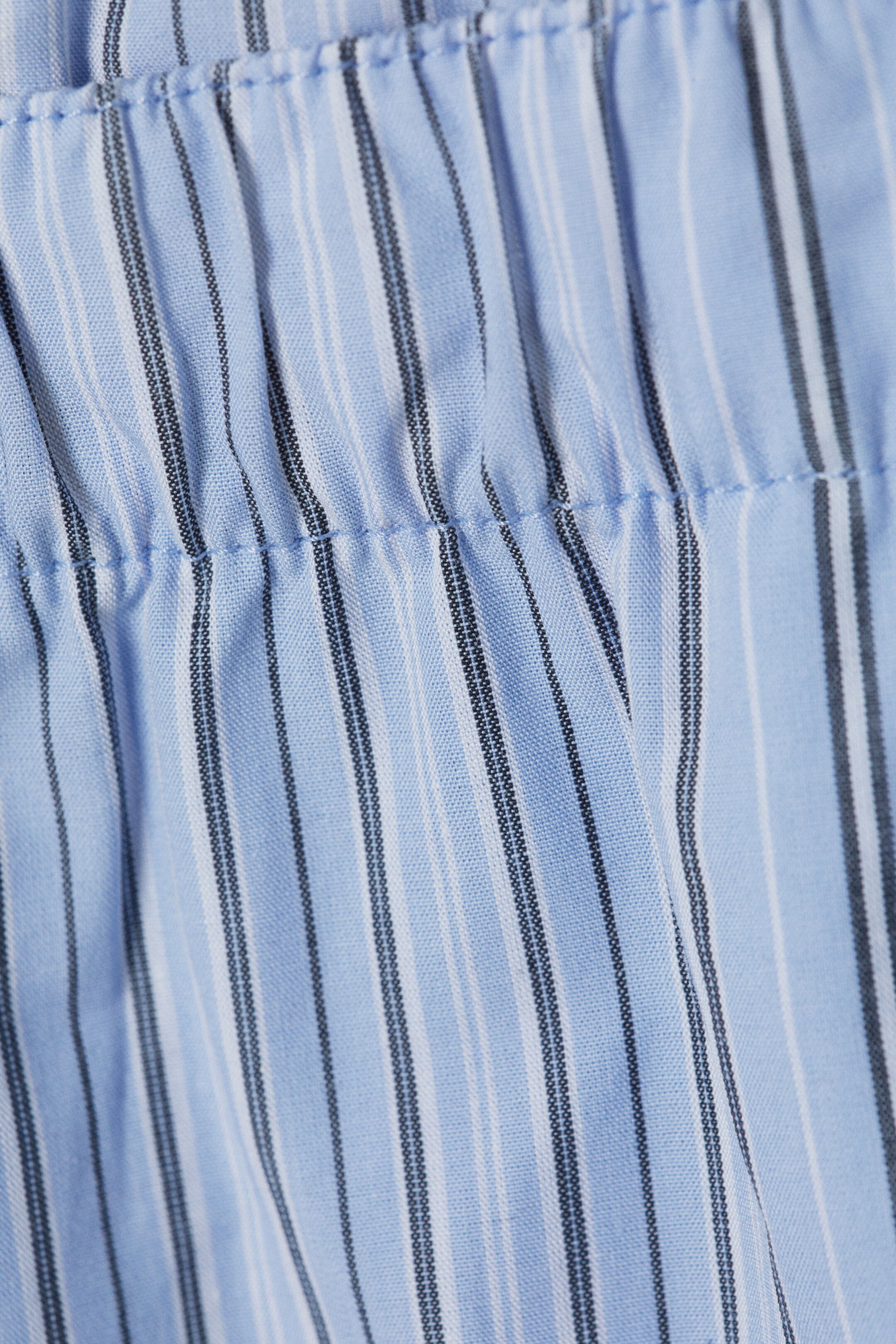 Grösseres Bild ansehen: Locker sitzende Baumwollhose mit niedrigem Bund - Hellblau gestreift - DAMEN | H&M CH 2