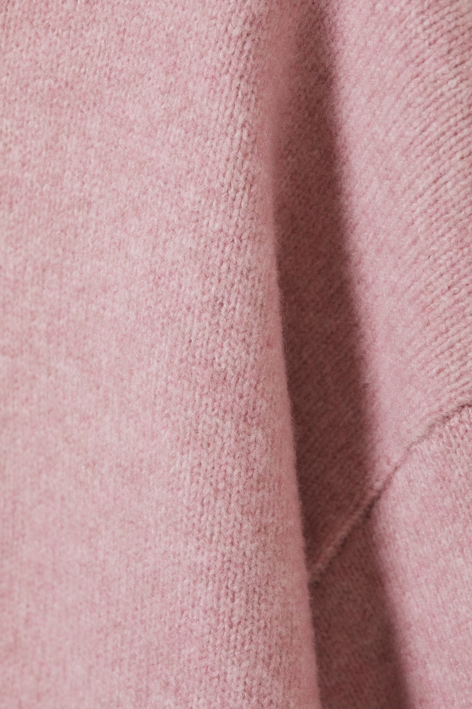 Knitted Oversized Sweater - Light Dusty Pink/Dark Brown/Dusty White - 4