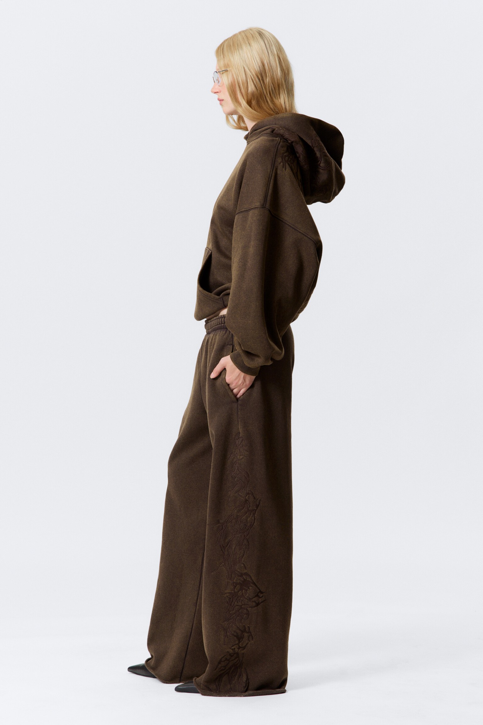 Sweatpants met borduursel - Loose Fit - Donkerbruin - 6