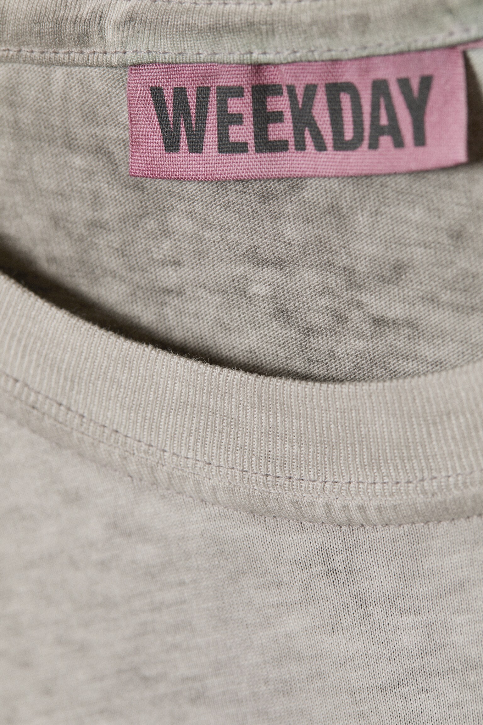 Relaxed Long-Sleeved Cotton T-Shirt - Vypraná tmavá krtčia - 4