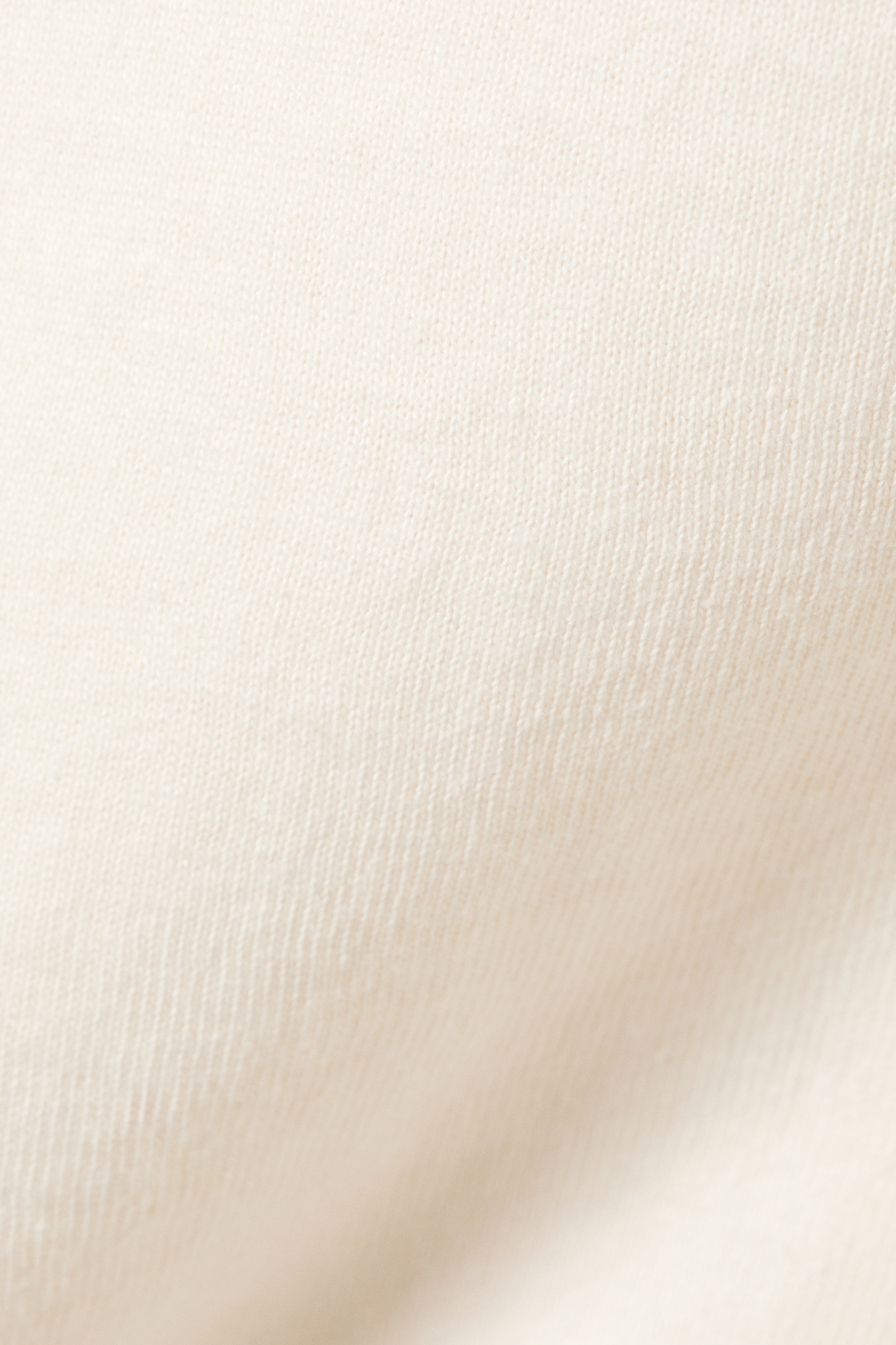 Visa större bild: Smal kortärmad t-shirt i bomull - Off-white - DAM | H&M SE 2