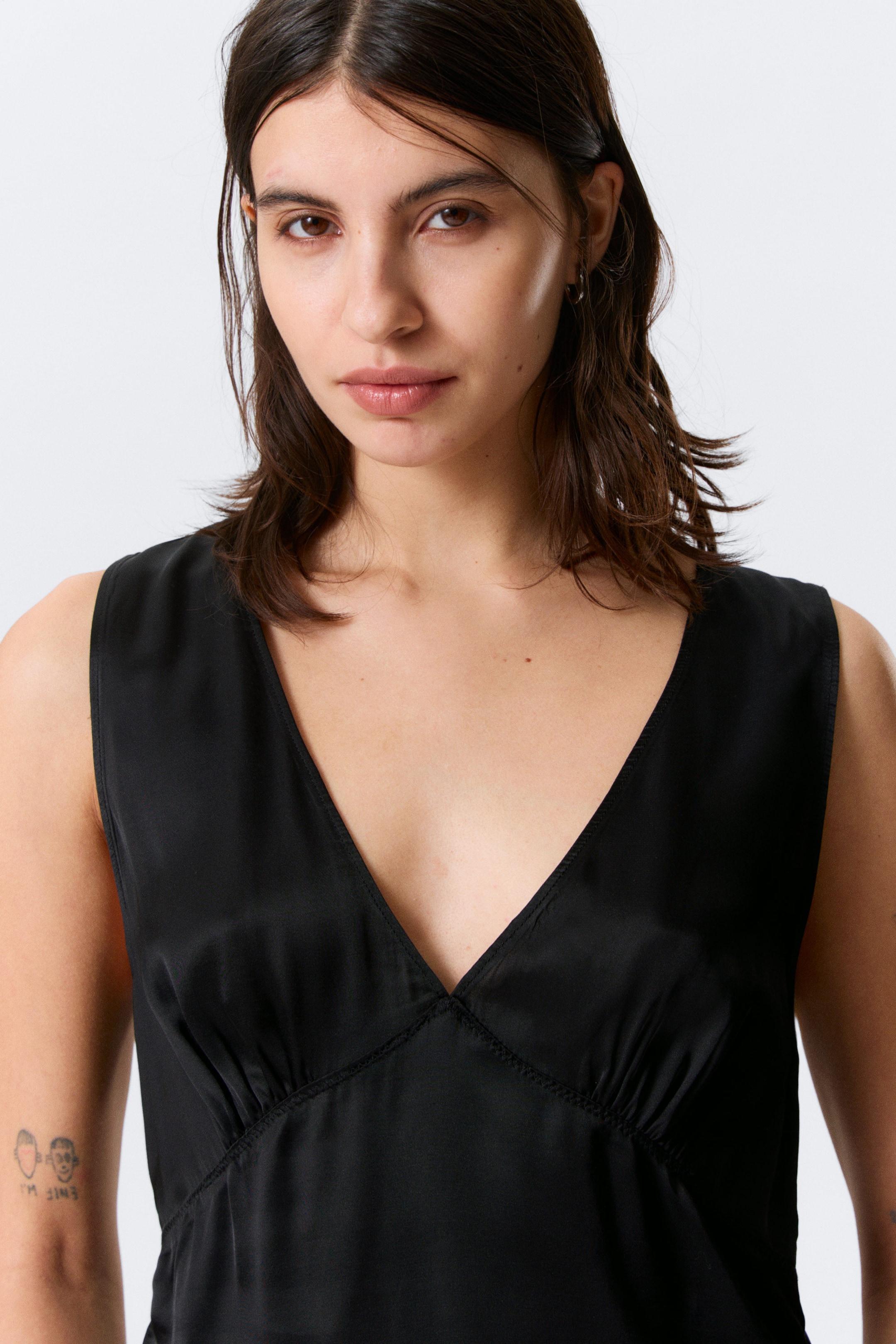 Black - Sleeveless V-neck Satin Top - 2