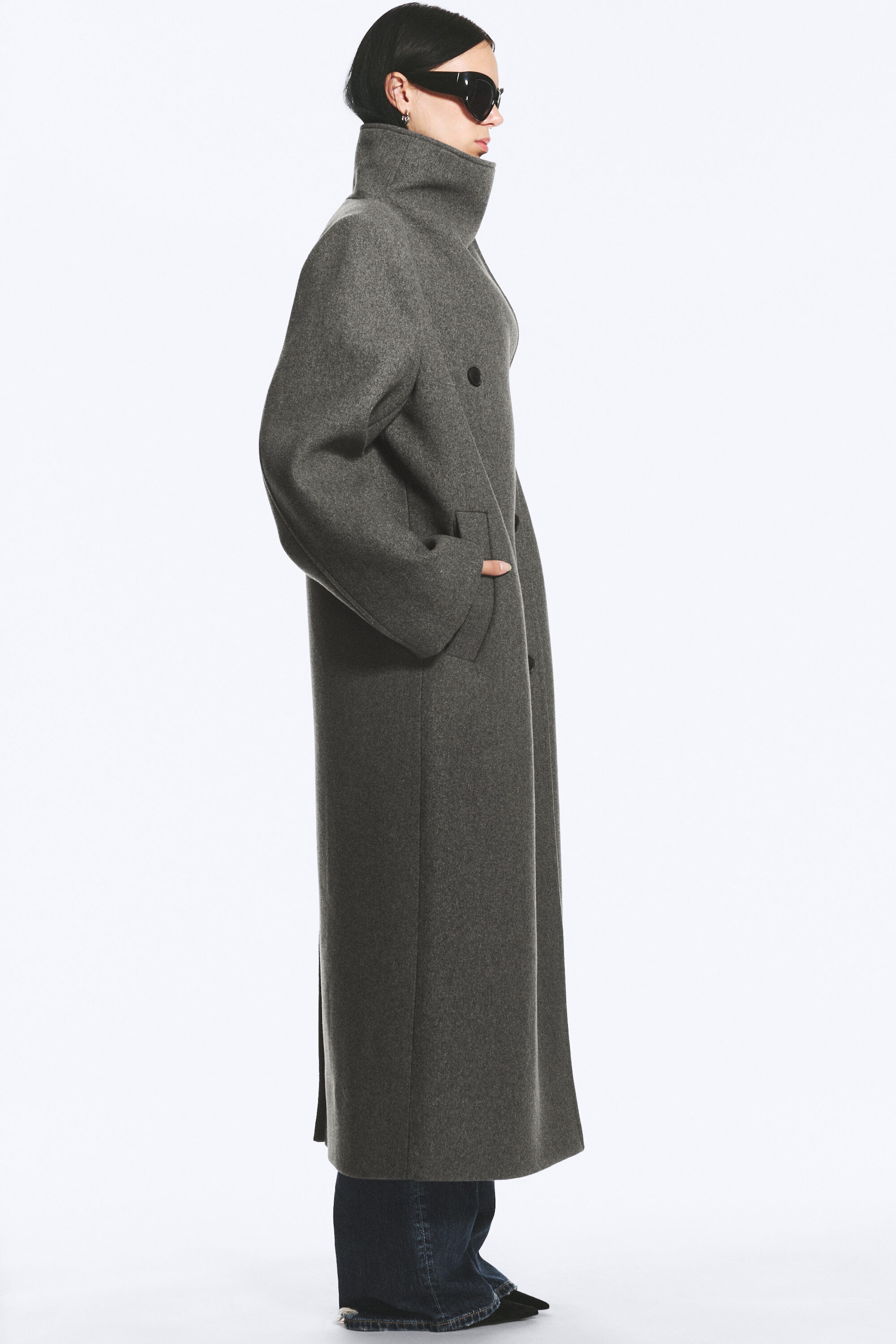 Dark Grey Melange - Oversized kåpe i ullblanding med traktkrage - 6