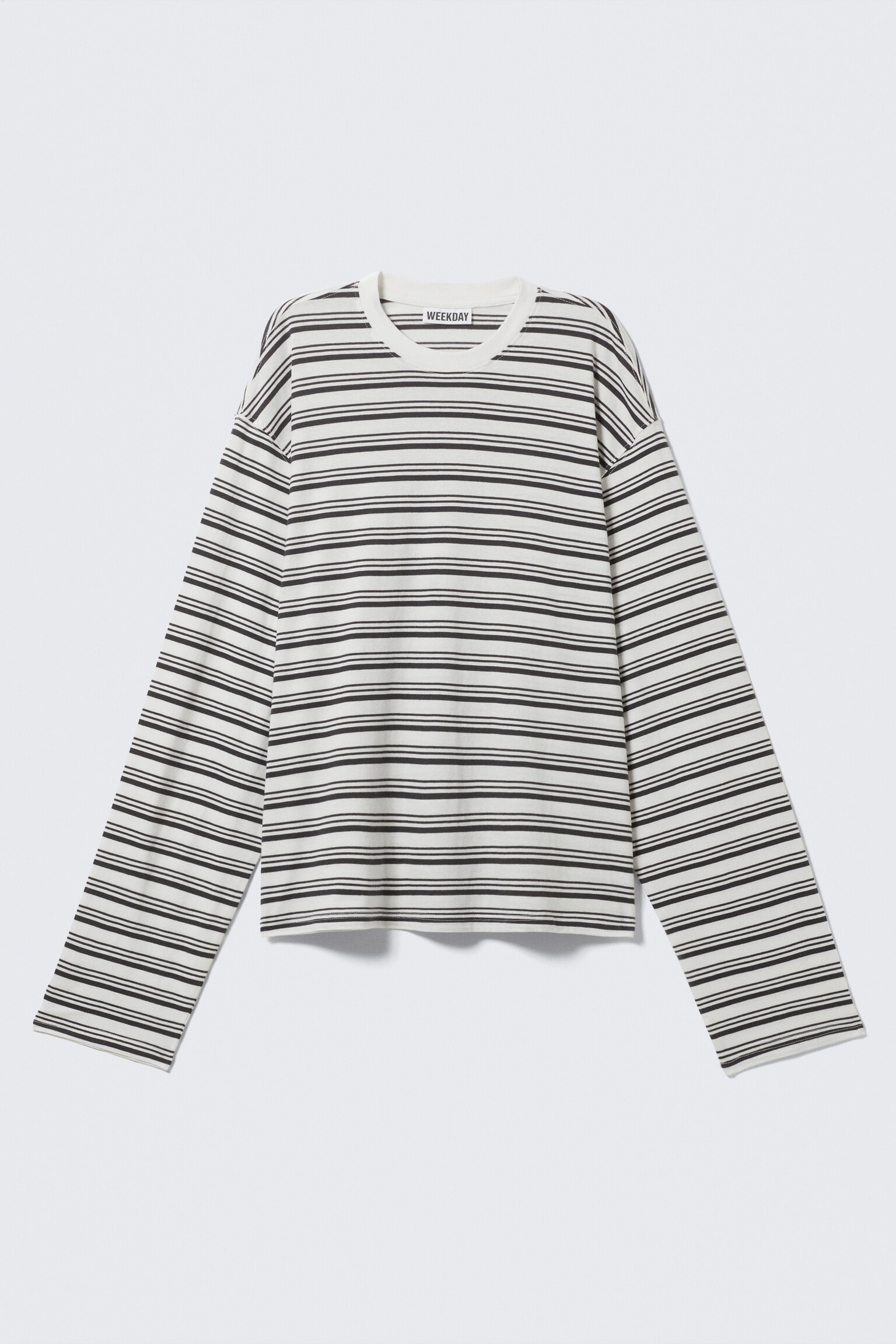 Boxy Fit Long-Sleeved Striped T-shirt - Black & White Stripes - 2
