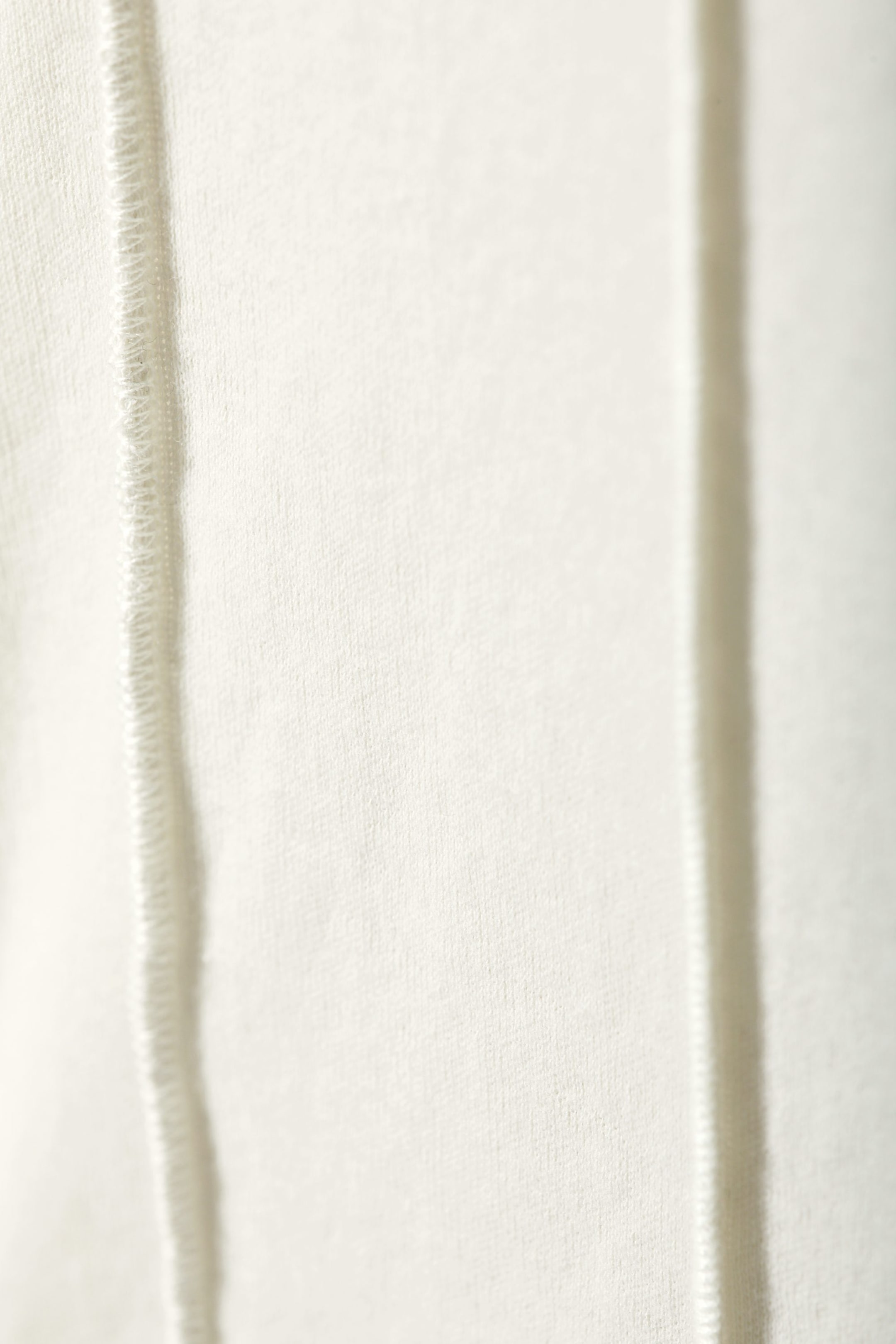 Cremeweiß - Langarmshirt Turn mit Nahtdetails - 1