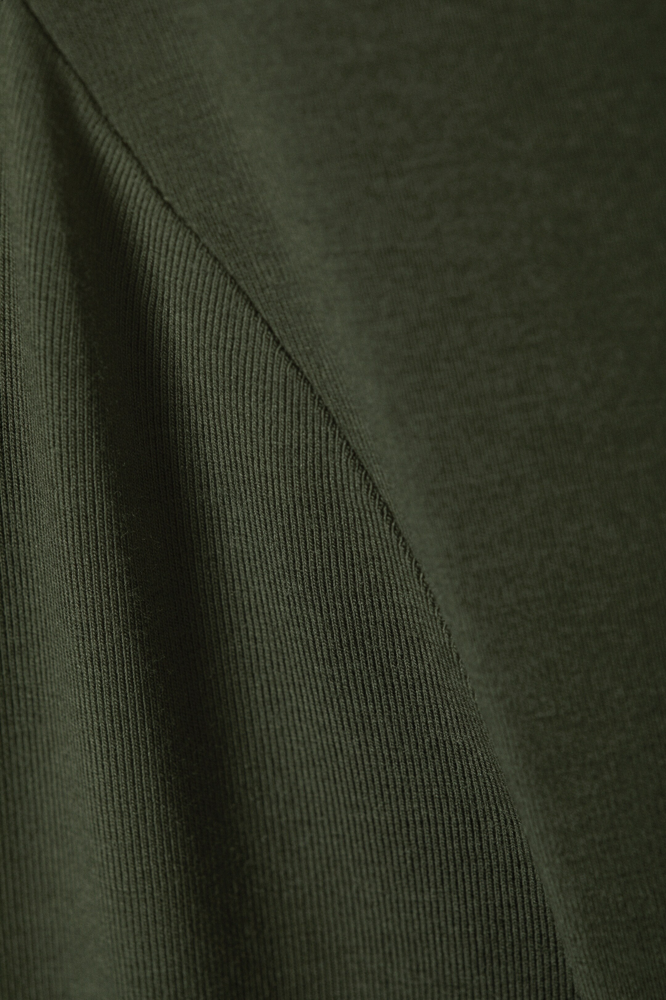 Ver imagem maior: Mangas compridas com corte justo - Dark Khaki Green - SENHORA | H&M PT 3