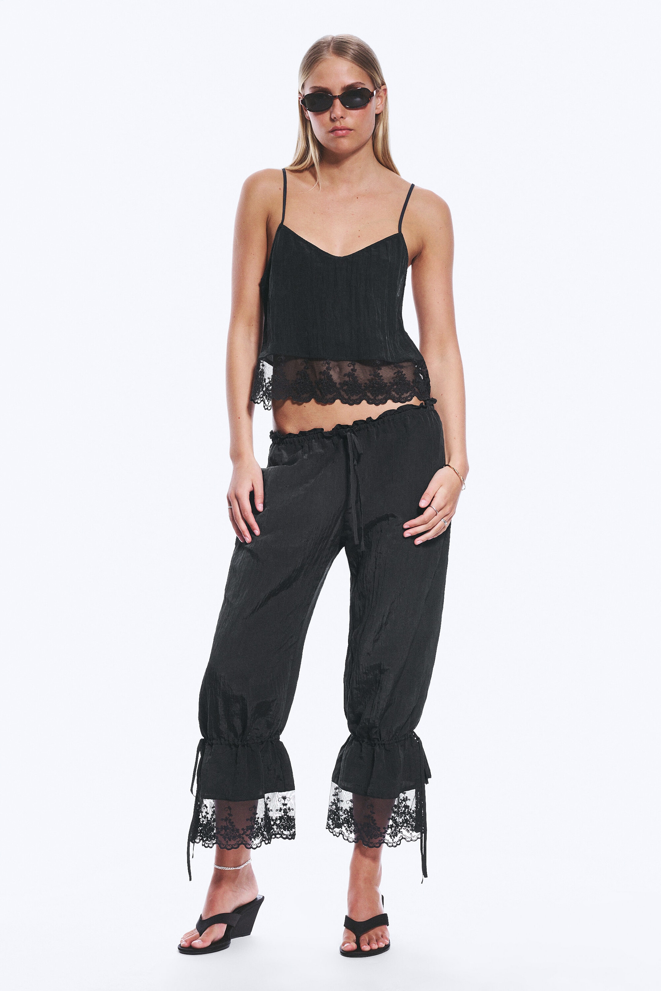 Svart - Rosabel lågmidjade lediga bloomers med spets - 0