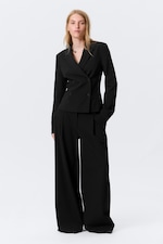 Black - Short Fitted Blazer - 1