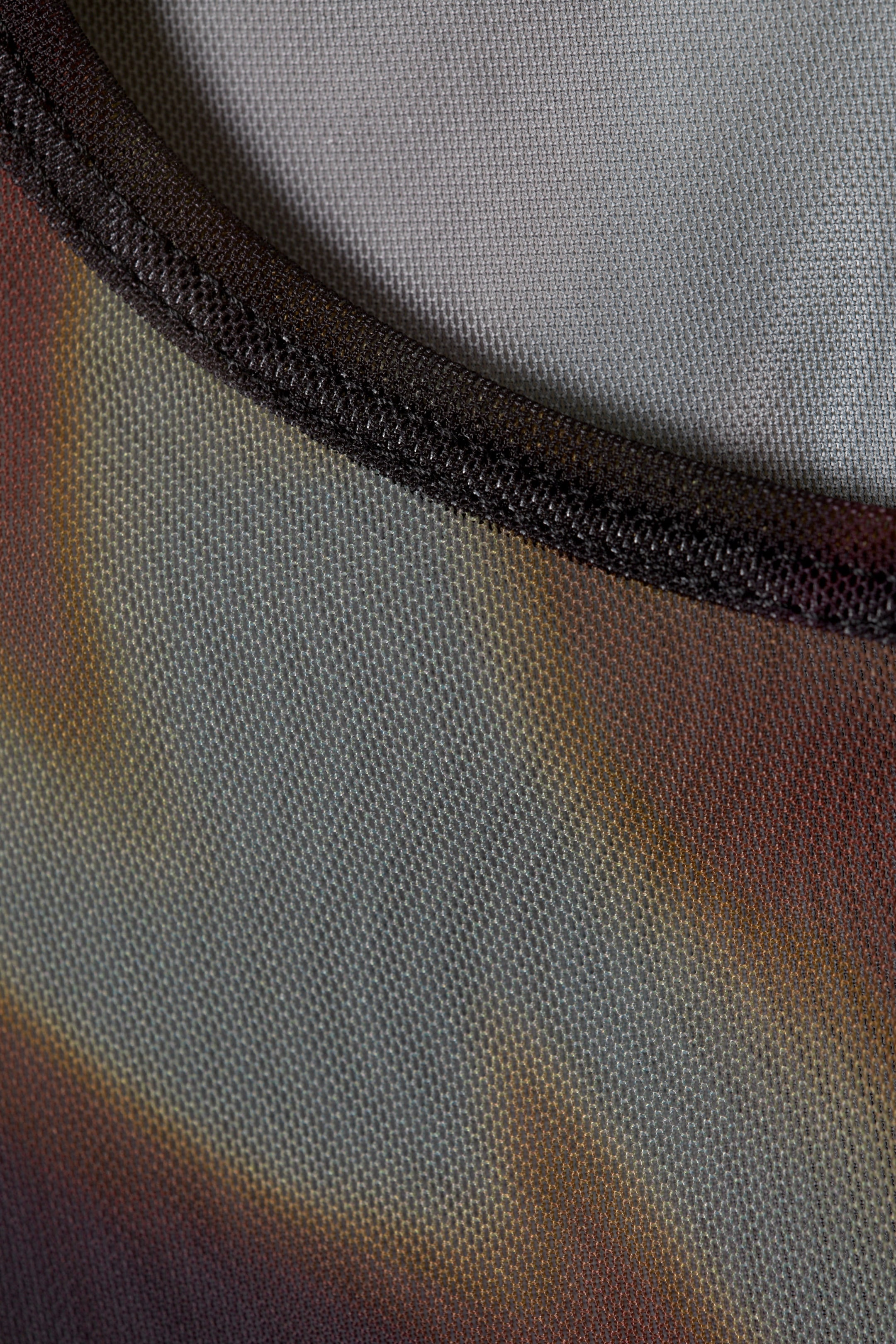 Schwarz - Eklektische Flamme - Bedrucktes Maxikleid aus Mesh - 2