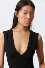 Black - Fitted V-Neck Sleeveless Top - 1