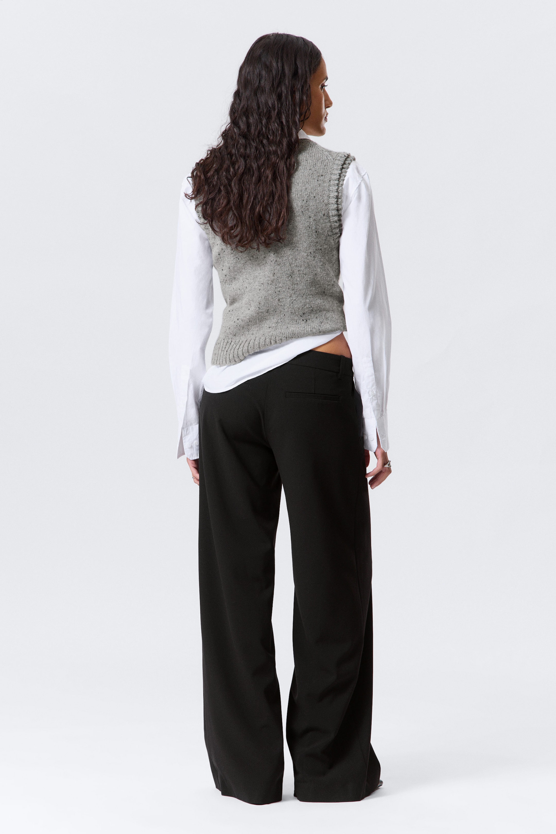 Black - Low Flared Suit Trousers - 3