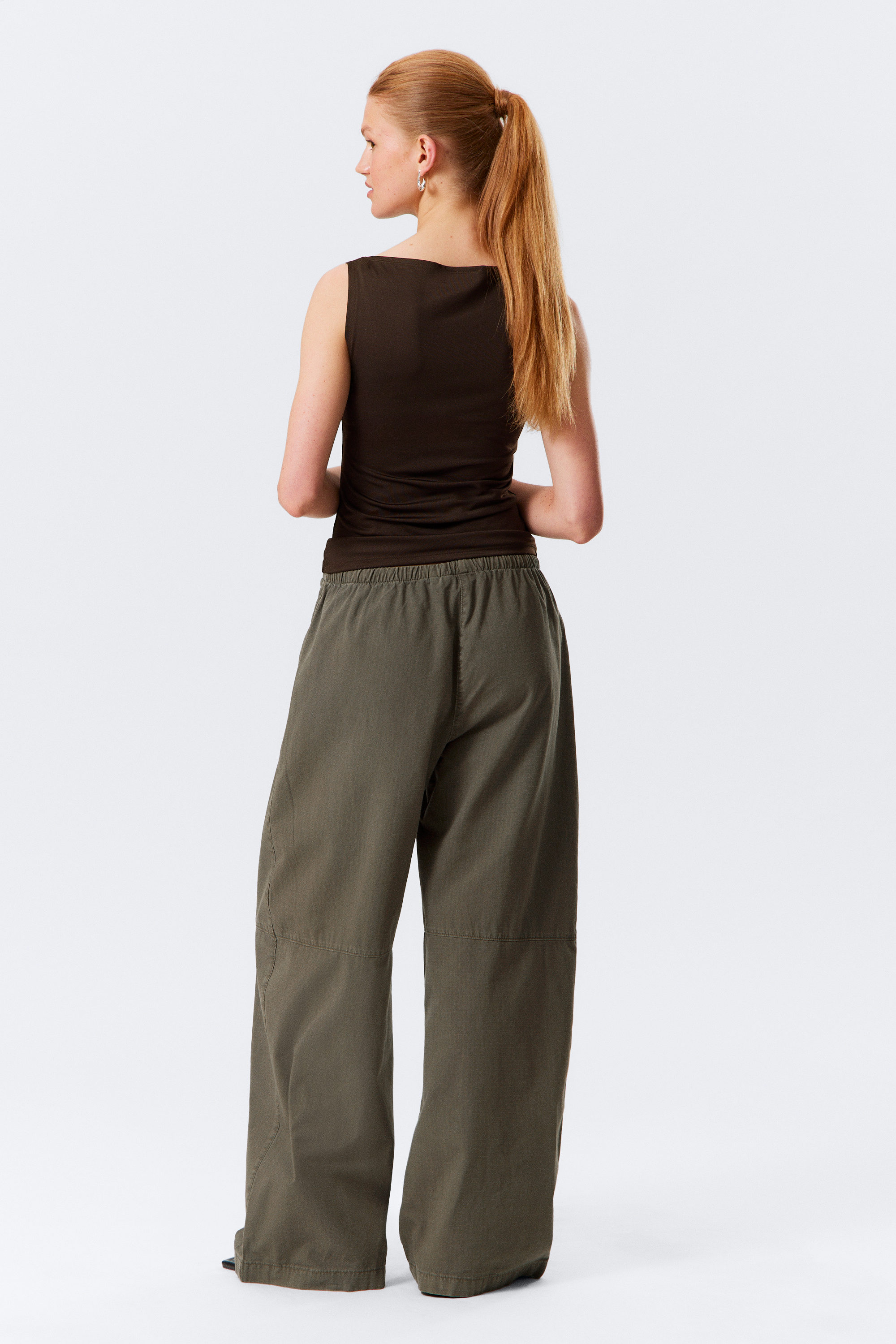 Dark Brown - Annie Sleeveless Boat-Neck Top - 2