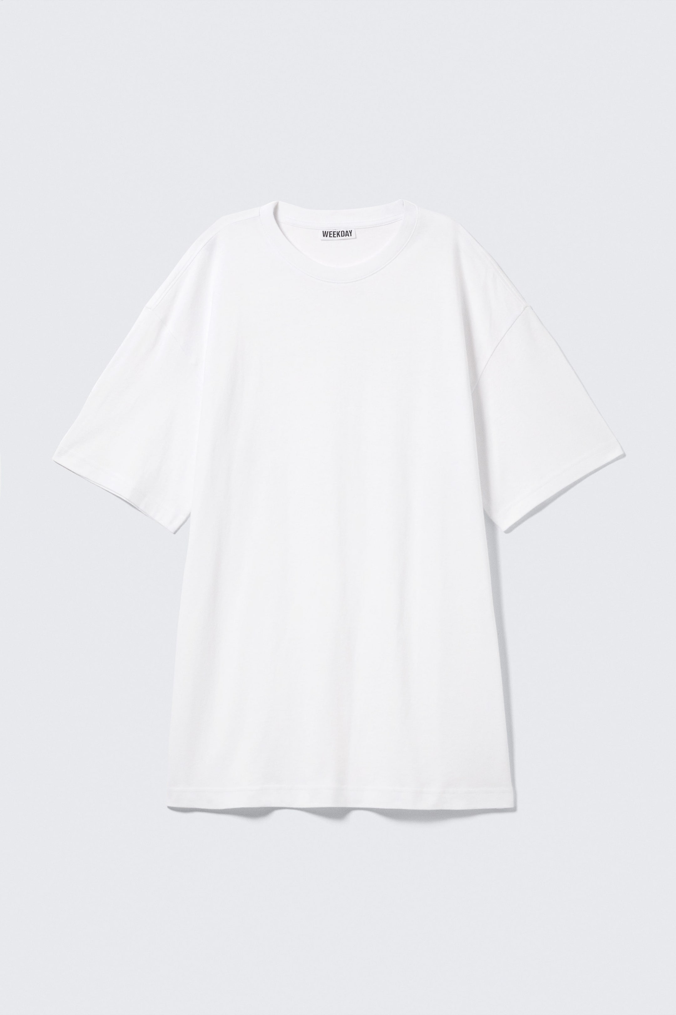 Weiß - Oversized T-Shirtkleid aus Baumwolle - 4