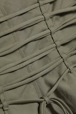 Vert kaki - Haut dos nu zippé col V à nouer à la taille - 6