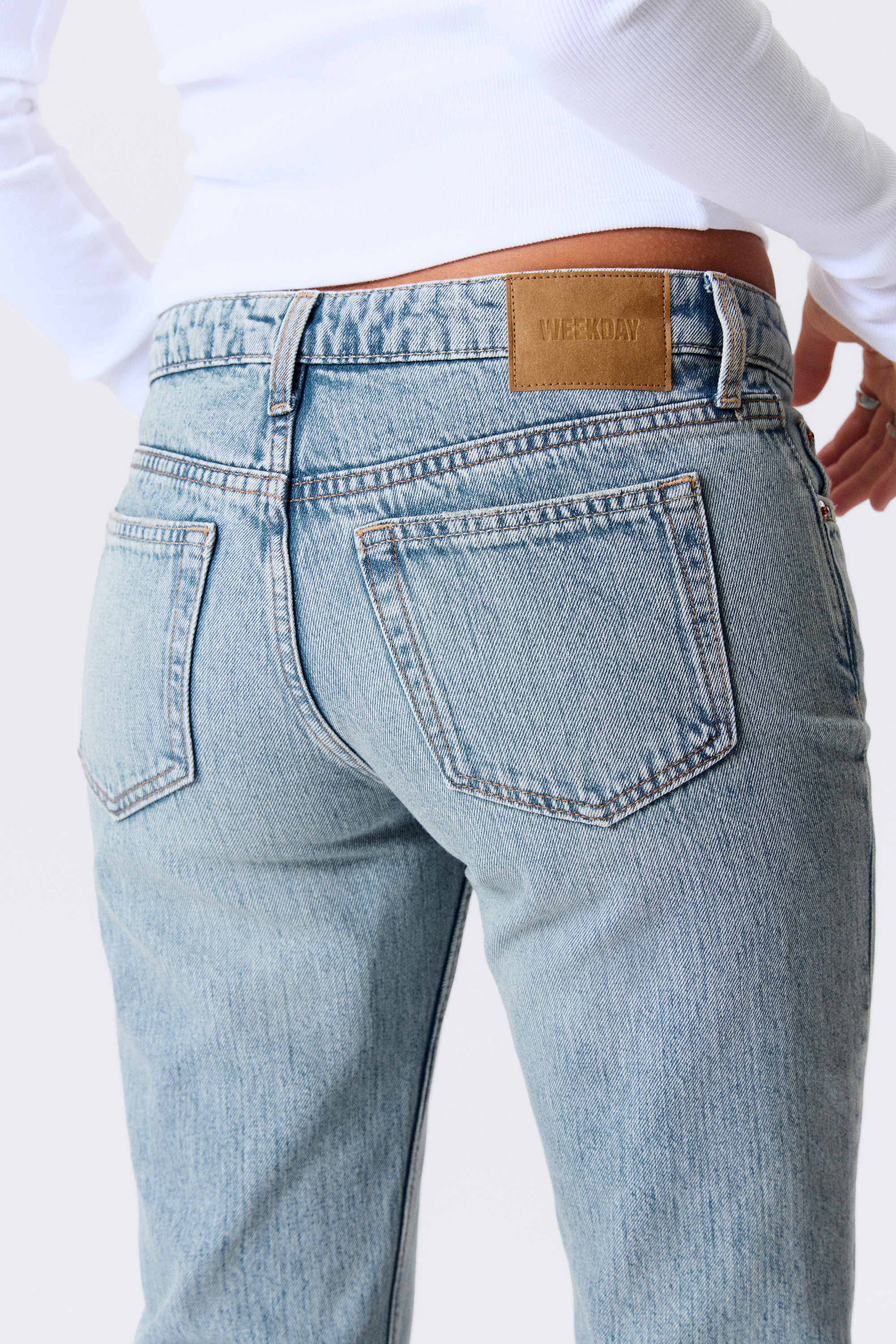 Lip Blue - Ljusblå - Nova Low Waist Slim Bootcut Leg Jeans - 4