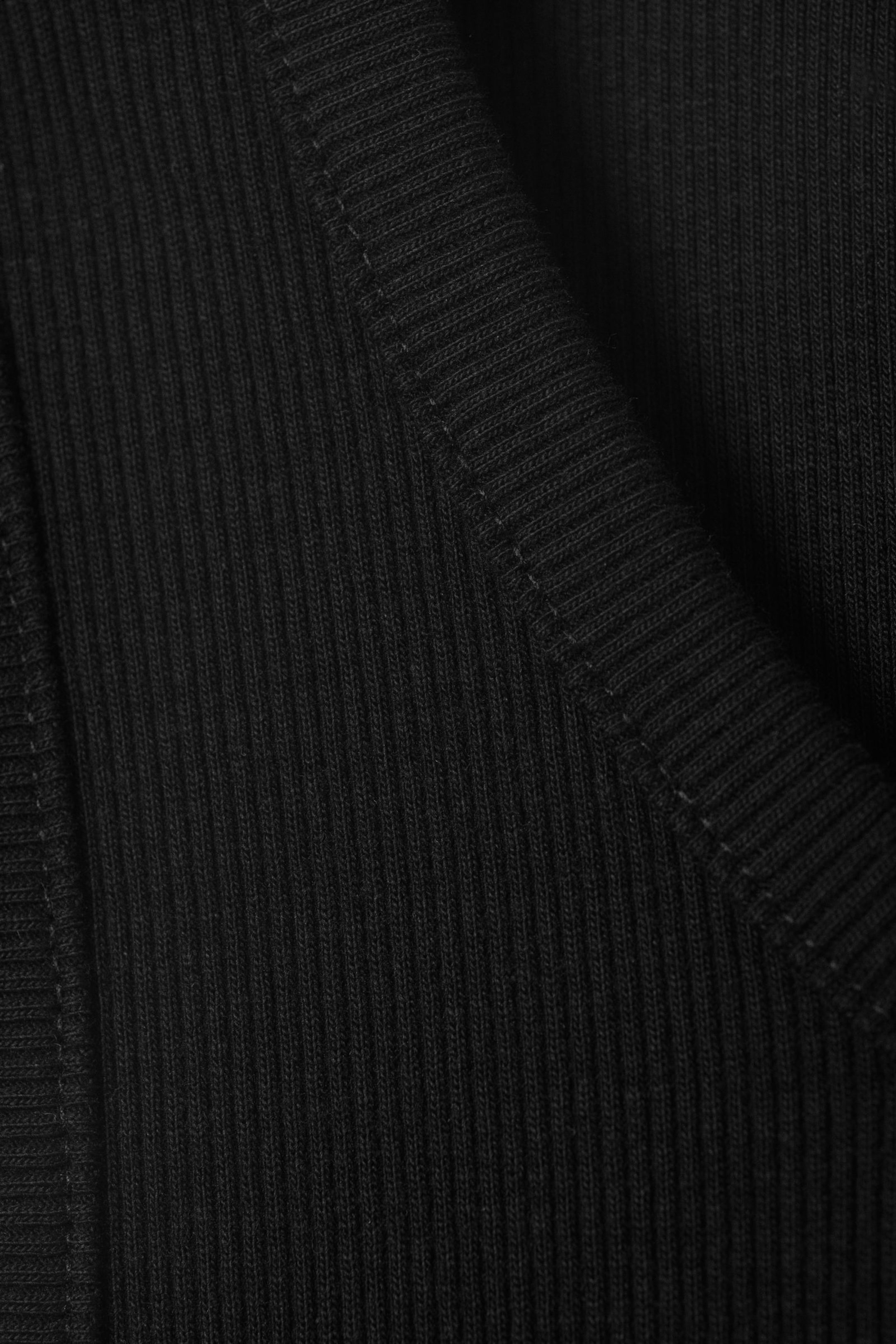 Schwarz - Geripptes Tanktop mit normaler Passform - 4