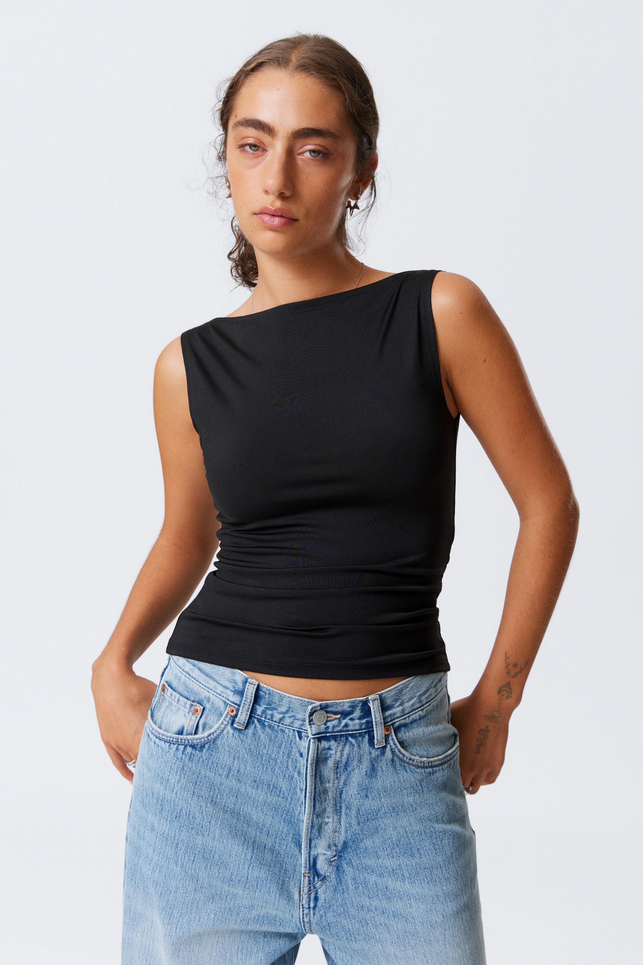 #272628 - Annie Sleeveless Boat-Neck Top - 1