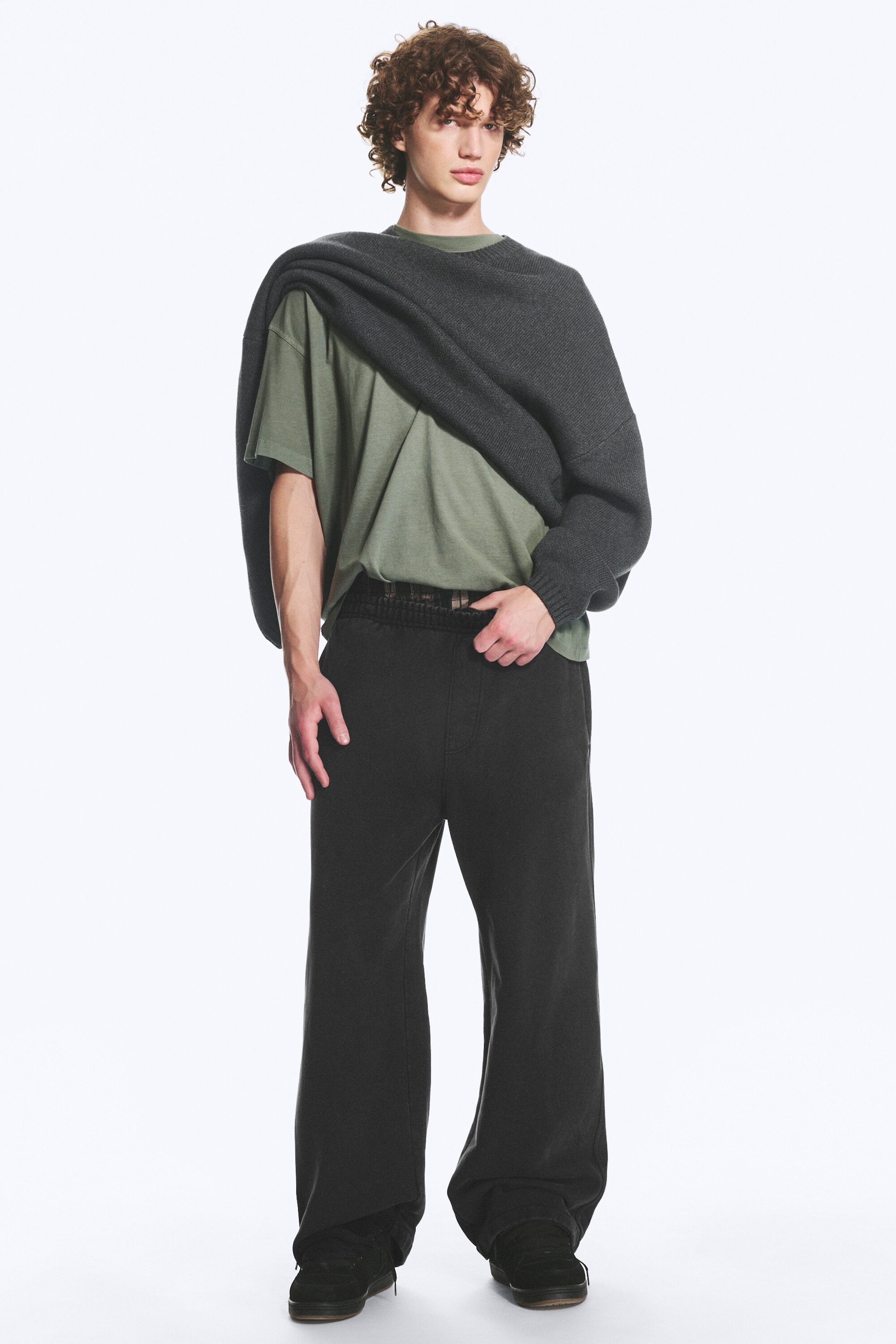 Used Black - Weite Sweatpants aus schwerem Baumwoll-Frottee - 1