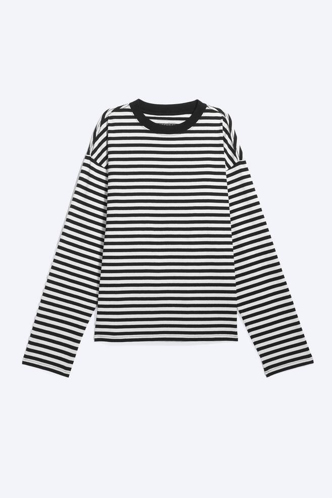 Camiseta de manga larga Loose Boxy - A rayas blanco/negro/Lila/Negro a rayas/Verde/blanco a rayas/Blanco/Negro/Marrón oscuro/Rayas blancas y azul marino/Topo claro a rayas/Rayas azules y blancas/Morado Empolvado/Verde oscuro/Blanco y gris a rayas/Azul empolvado/Rayas marrón oscuro/Azul claro/Rayas blancas y marrones/Azul marino oscuro - 1