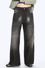 Chafe Black - Looser Regular Waist Loose Straight Jeans - 4