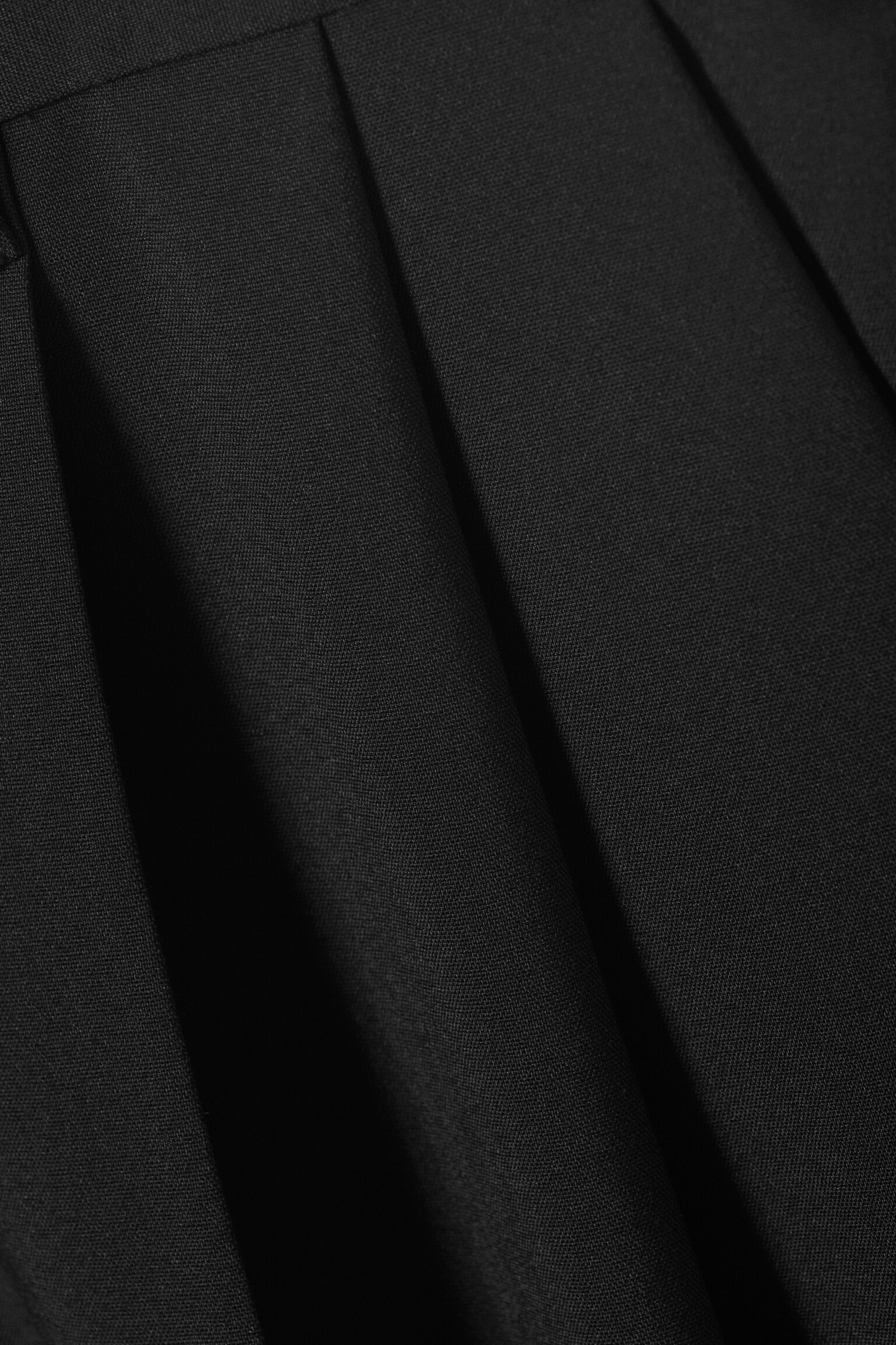 Loose Fit Pleated Suit Trousers - Black/Pinstriped Light Grey - 5