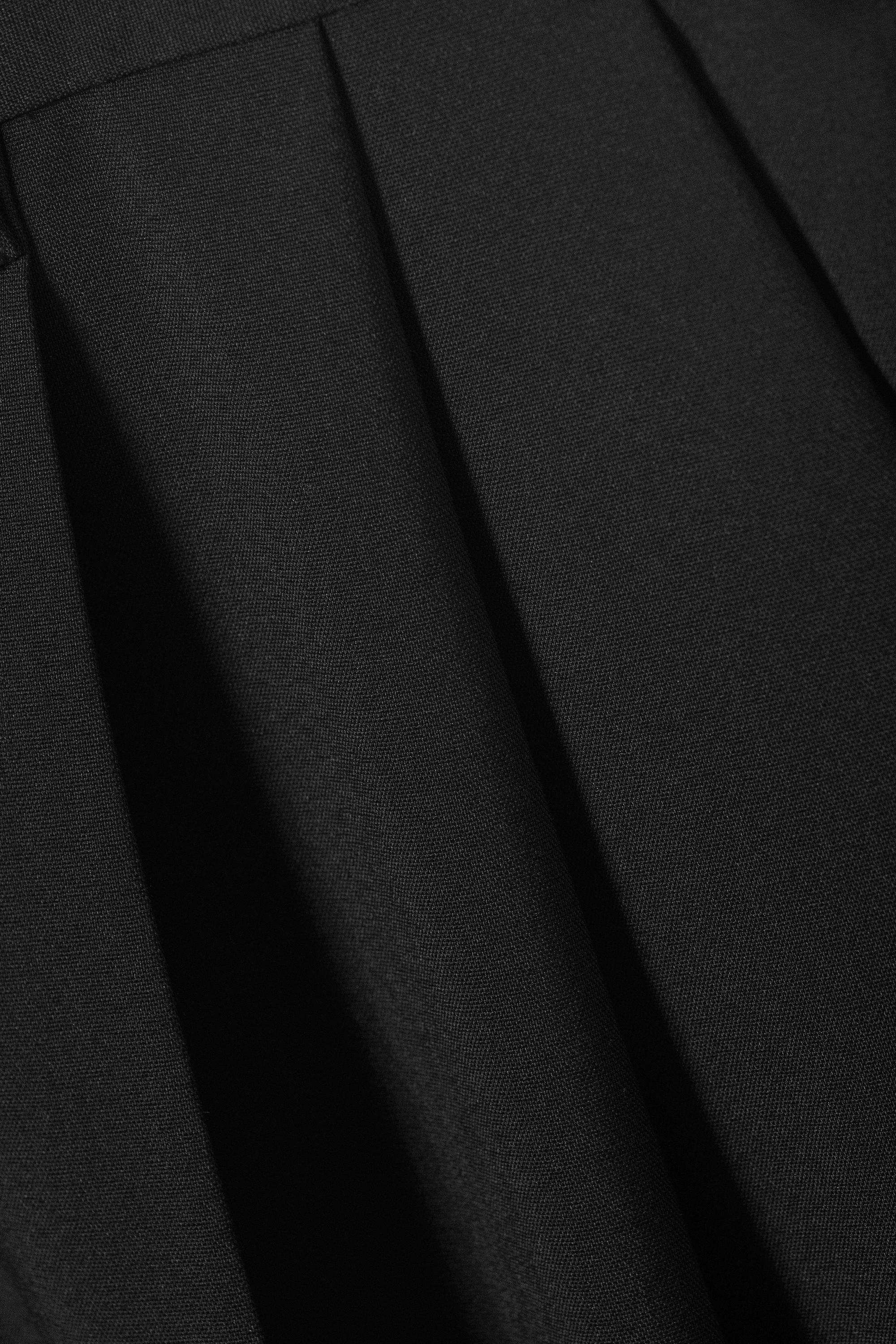 Schwarz - Lockere Anzughose mit niedriger Taille - 5