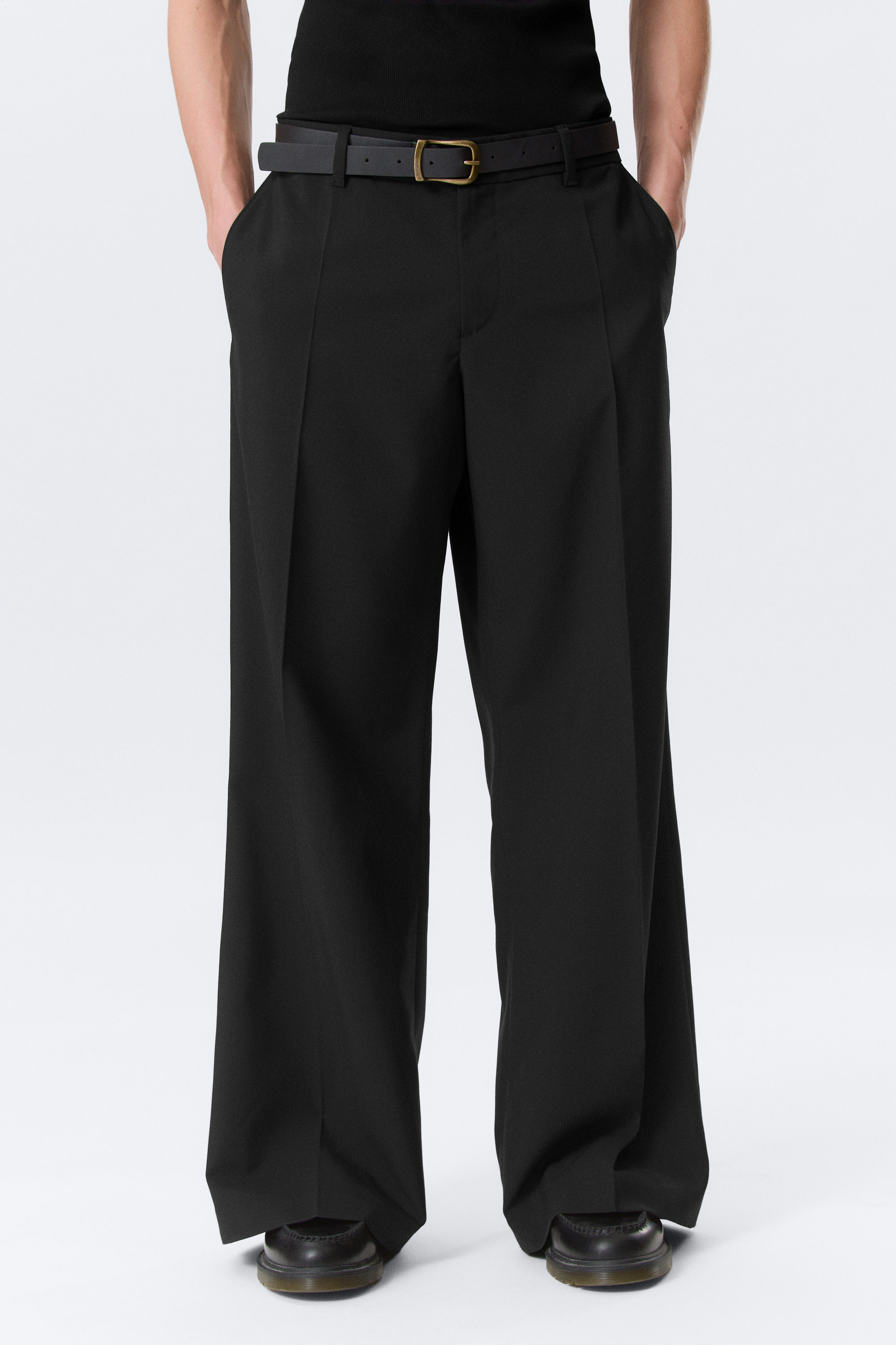 Black - Relaxed Low Rise Bootcut Leg Suiting Trousers - 2