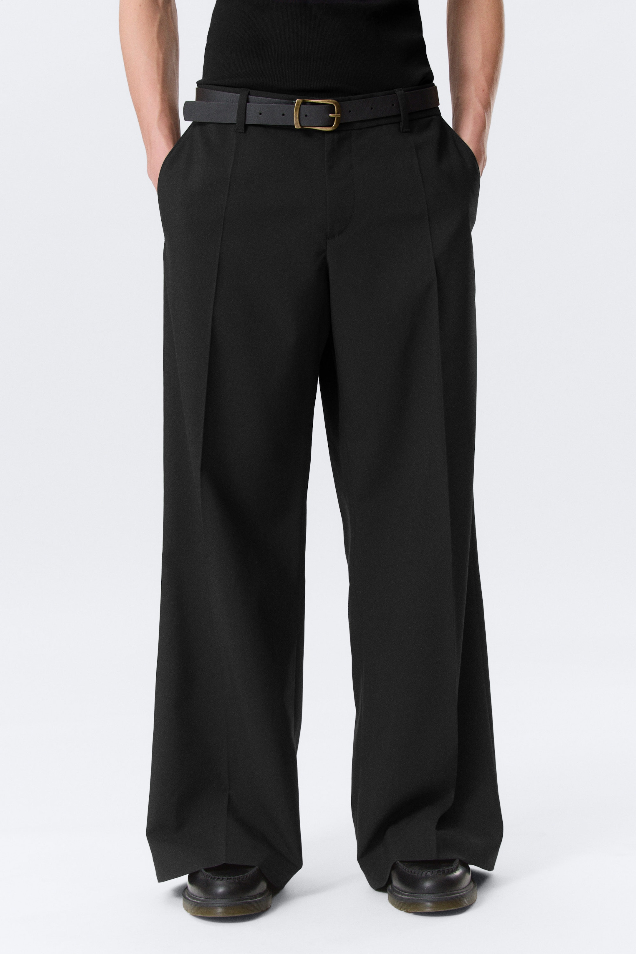 Black - Relaxed Low Rise Bootcut Leg Suiting Trousers - 2