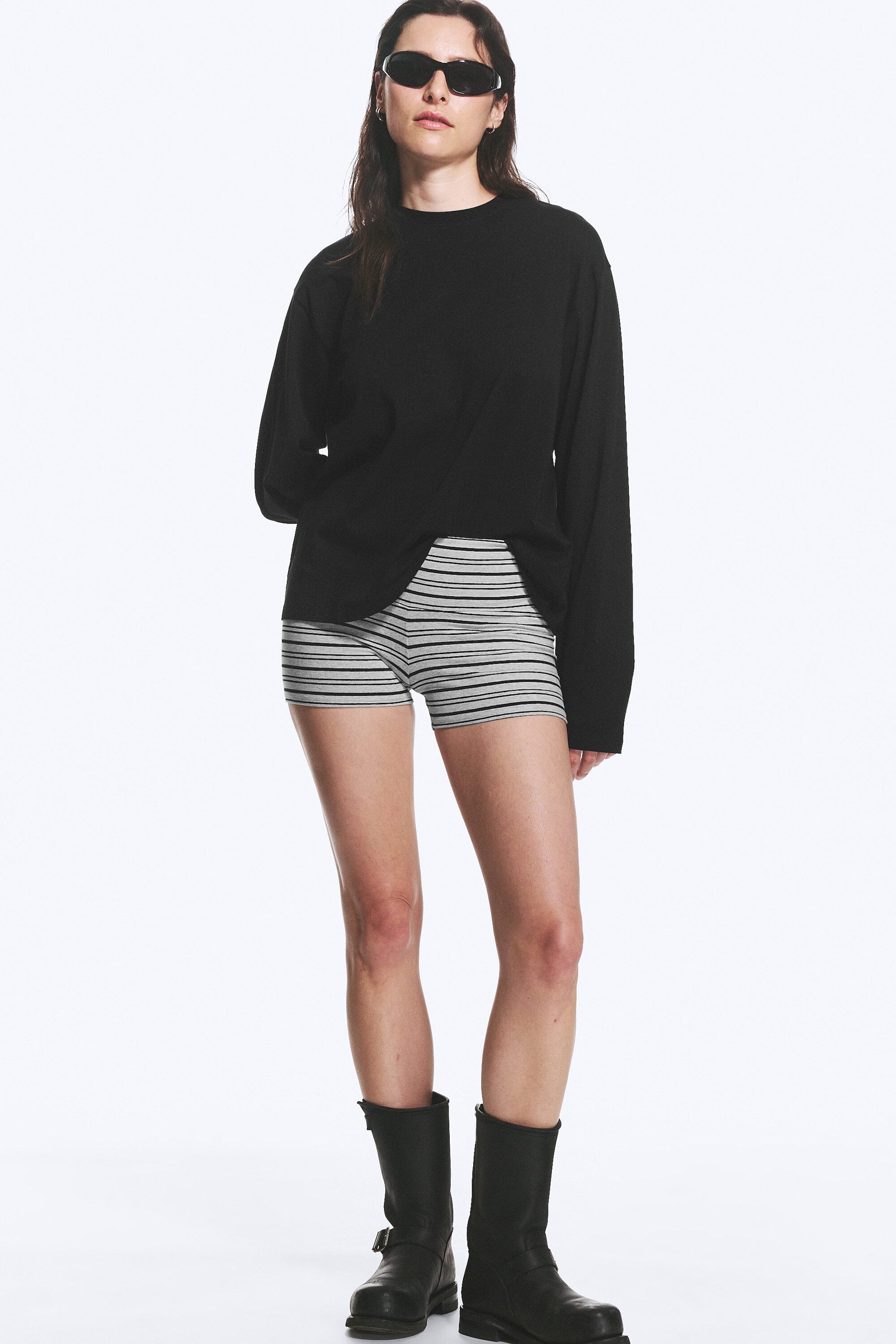 Grey Melange - Black Stripe - Low Hotpants - 1