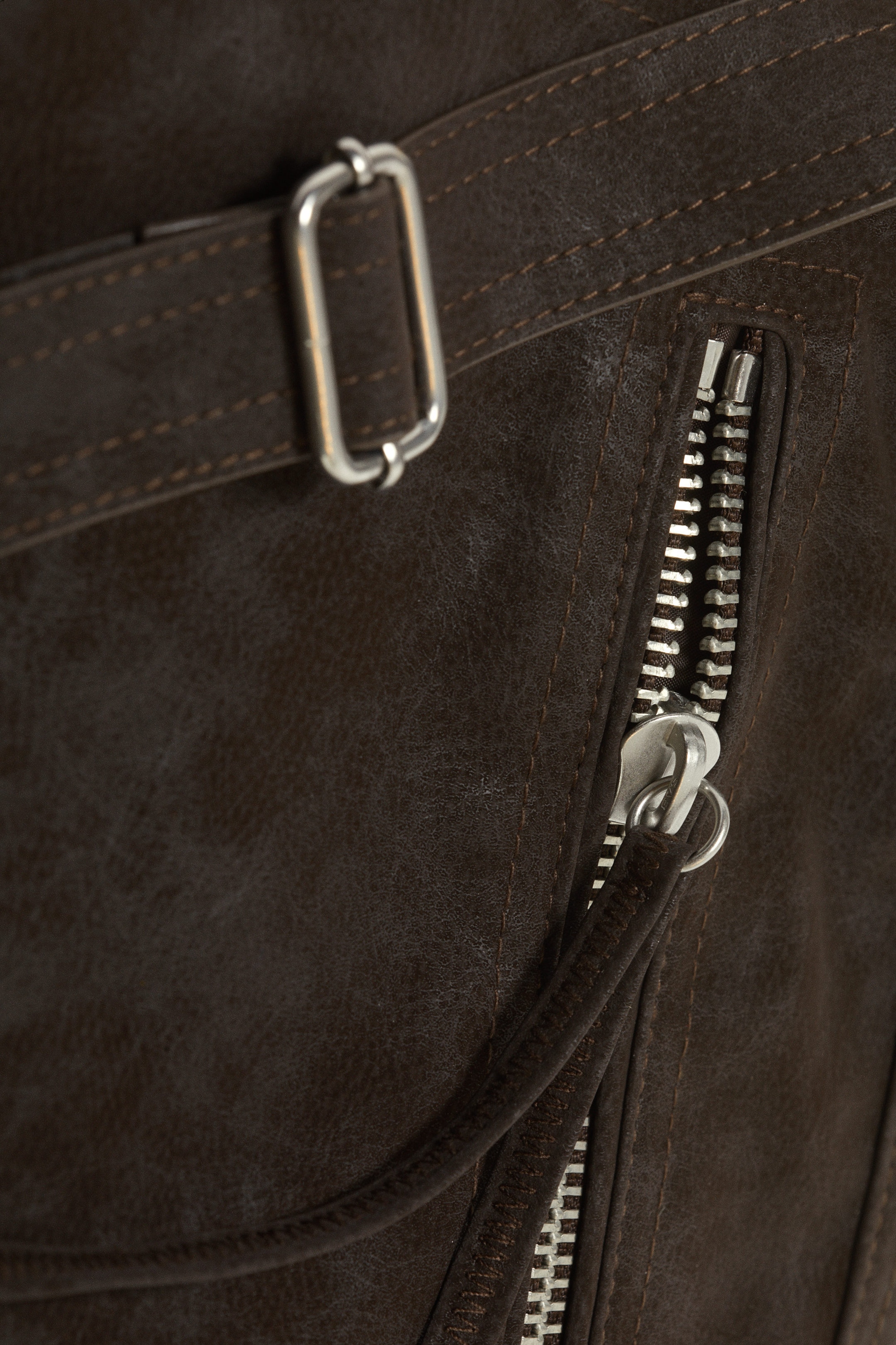 Mörk mullvad - Axelremsväska med dragkedja - 2