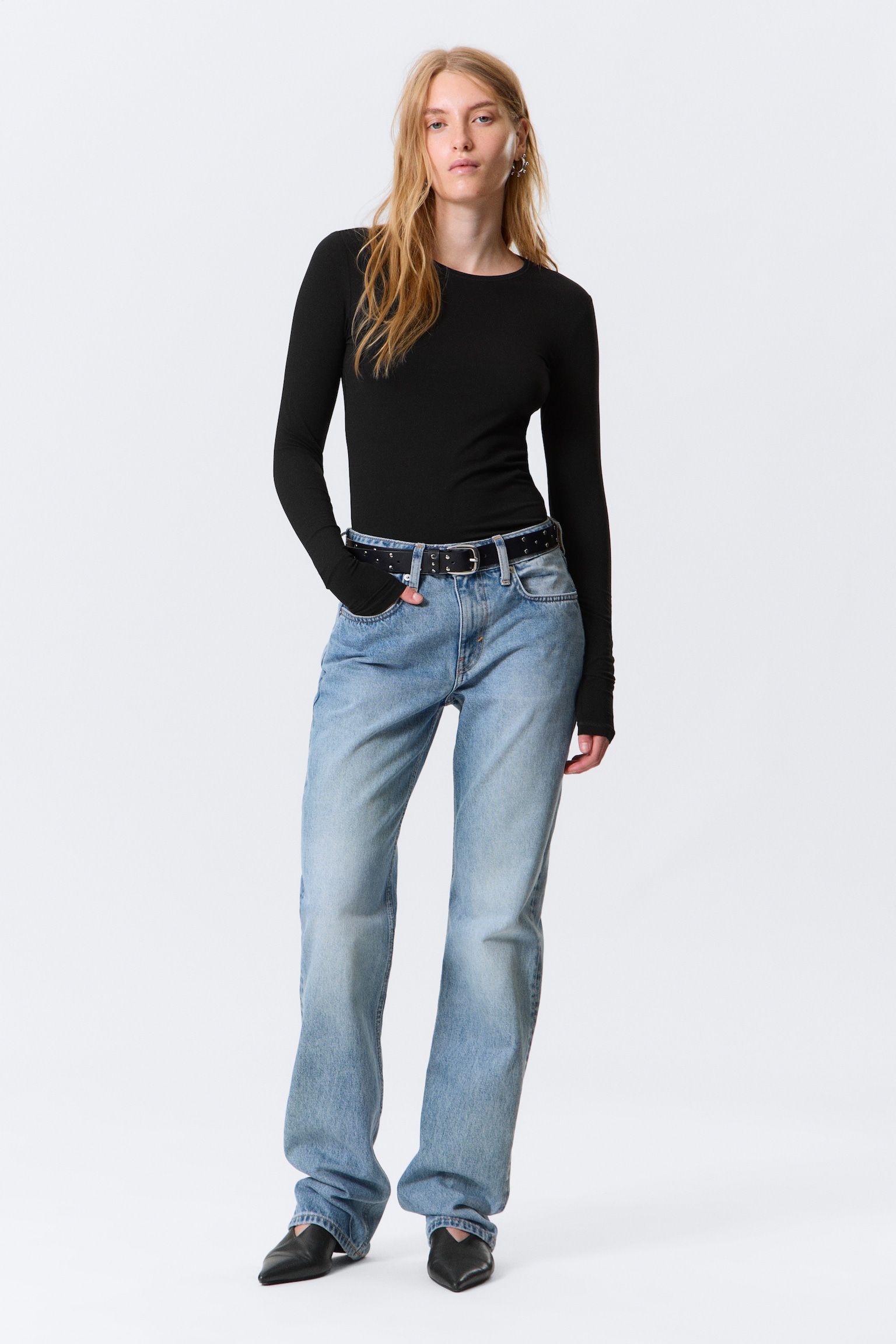 Laika Mid Rise Regular Straight Leg Jeans - Eighteen Blue - Medium Blue - 1