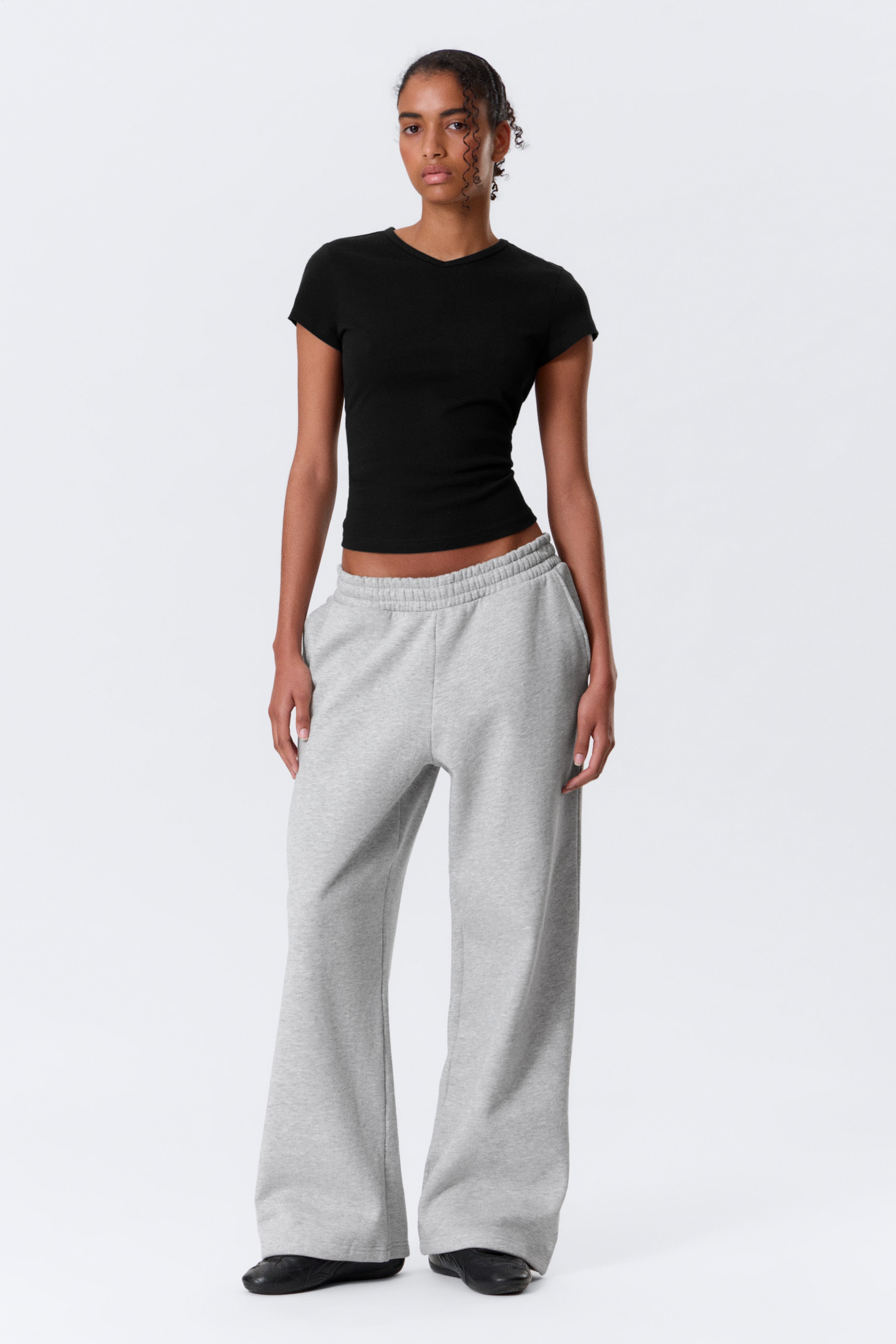 Agrandir l'image: Pantalon de jogging ample d’épaisseur moyenne - Gris chiné - FEMME | H&M FR 1