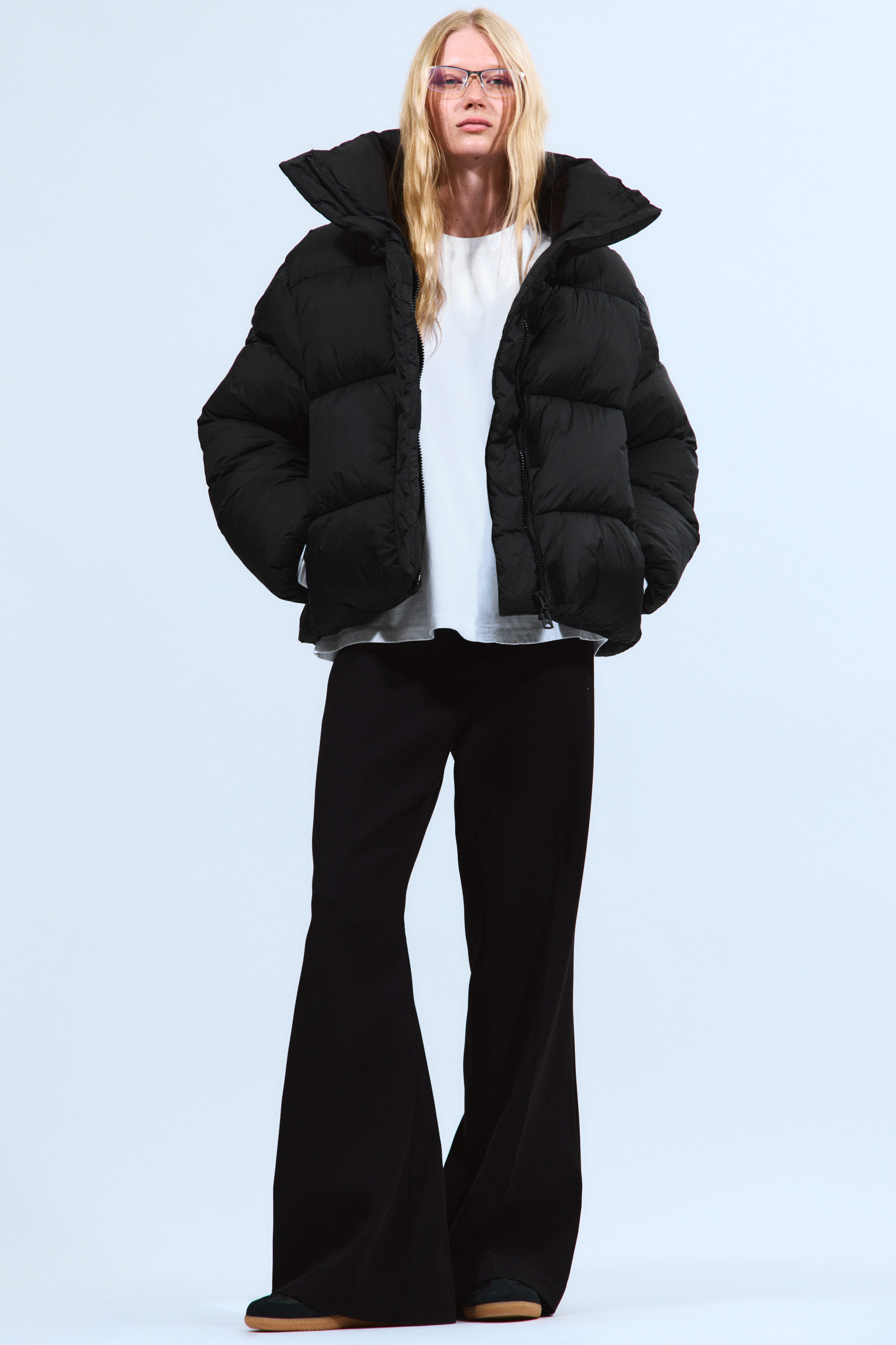Svart - Kort oversized pufferjacka - 2