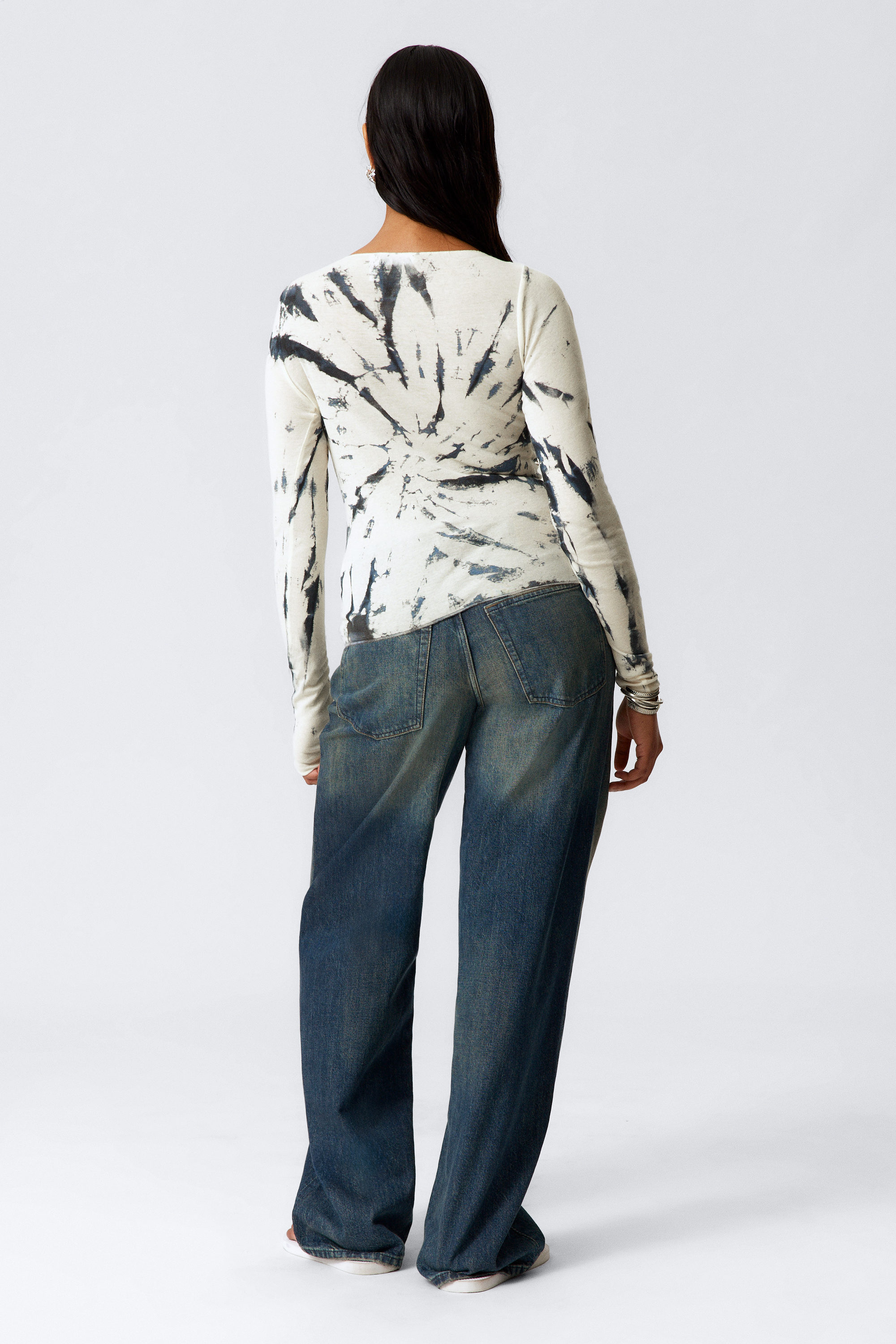 White Tie-Dye - Slim Fit Printed Long-Sleeved Boat-Neck Top - 2