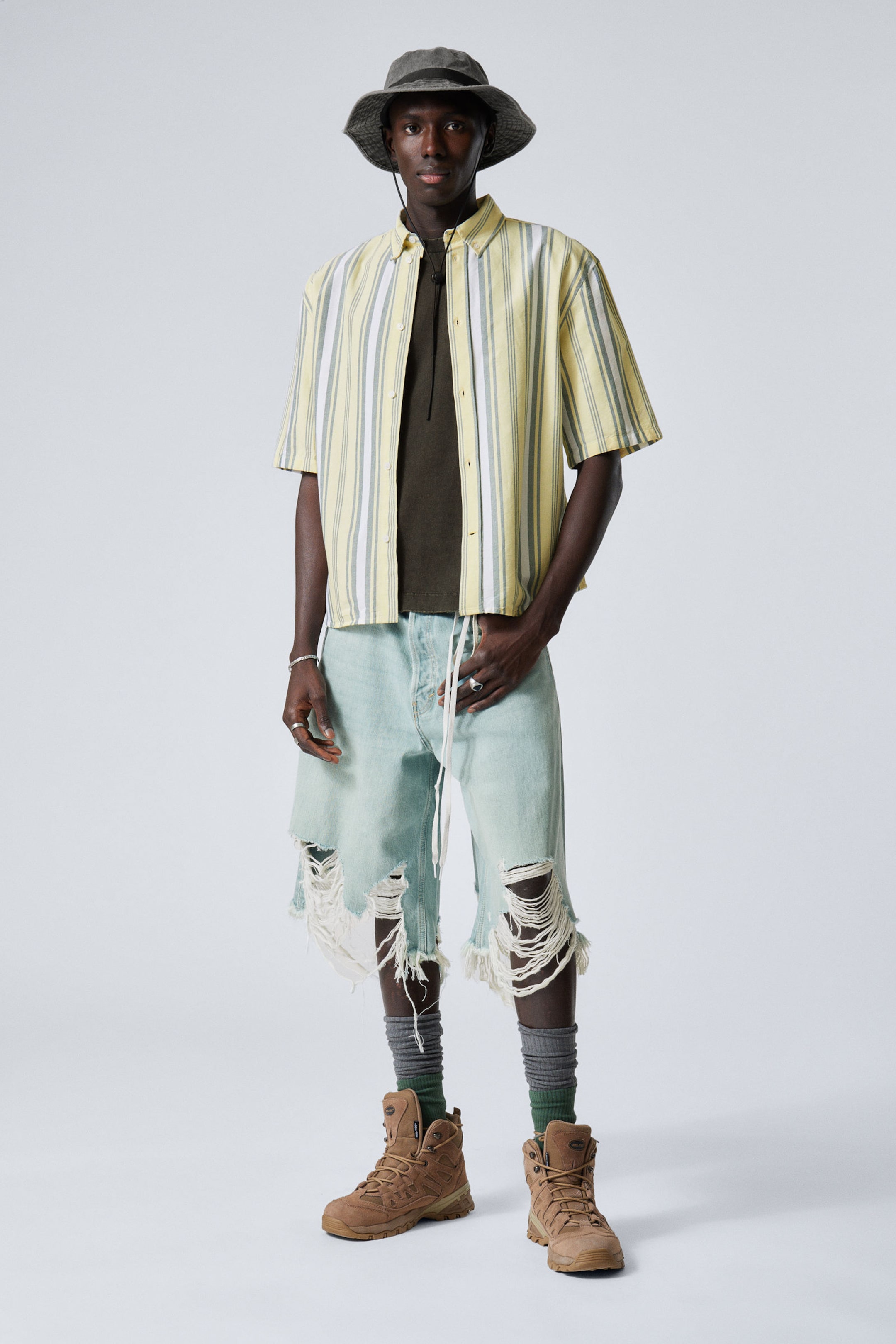 #E5D88E - Loose Fit Short-Sleeved Button-down Shirt - 2