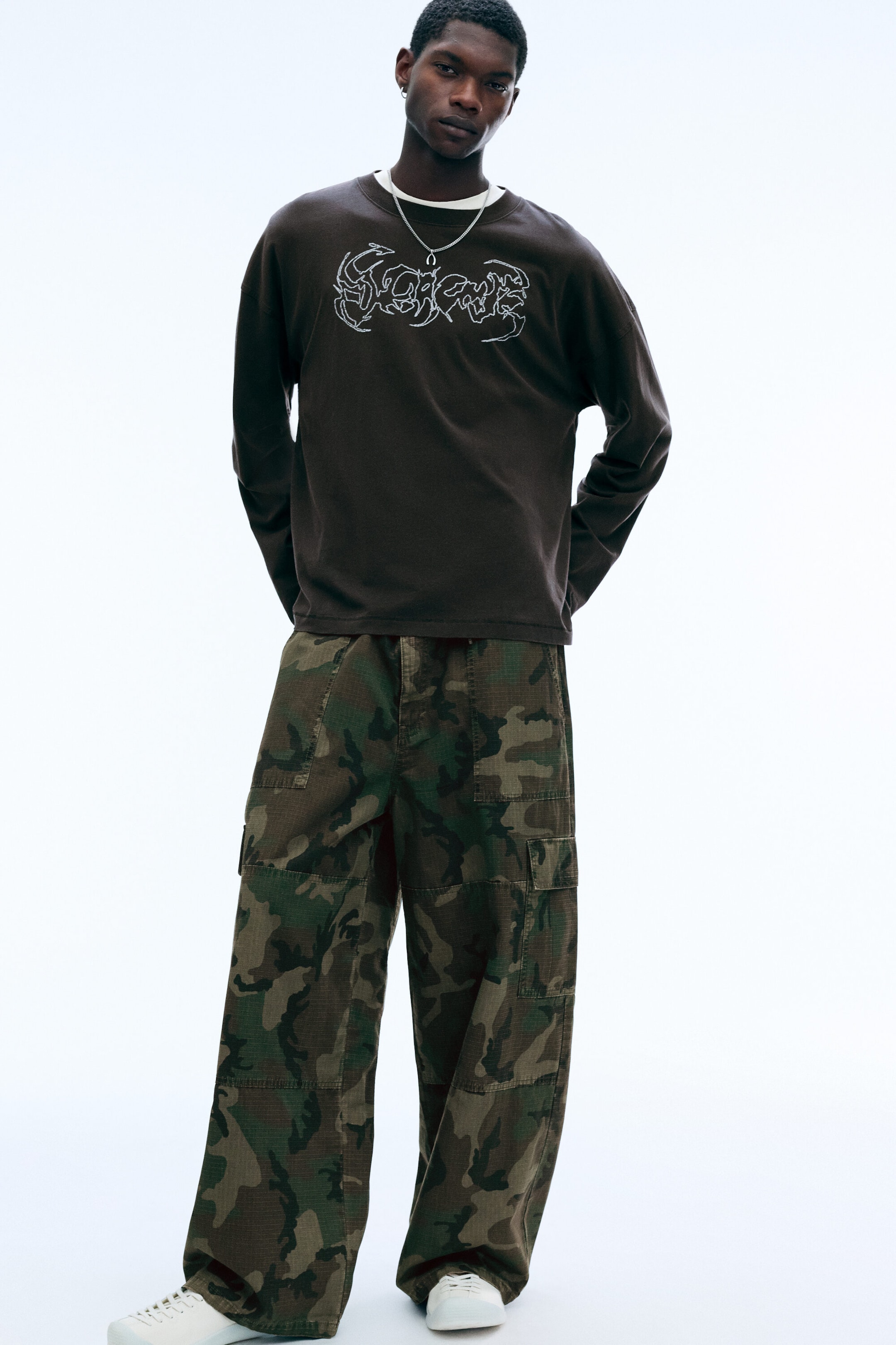 Dark Brown - Oversized Graphic Long-sleeve - 2