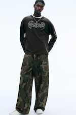 Dark Brown - Oversized Graphic Long-sleeve - 2