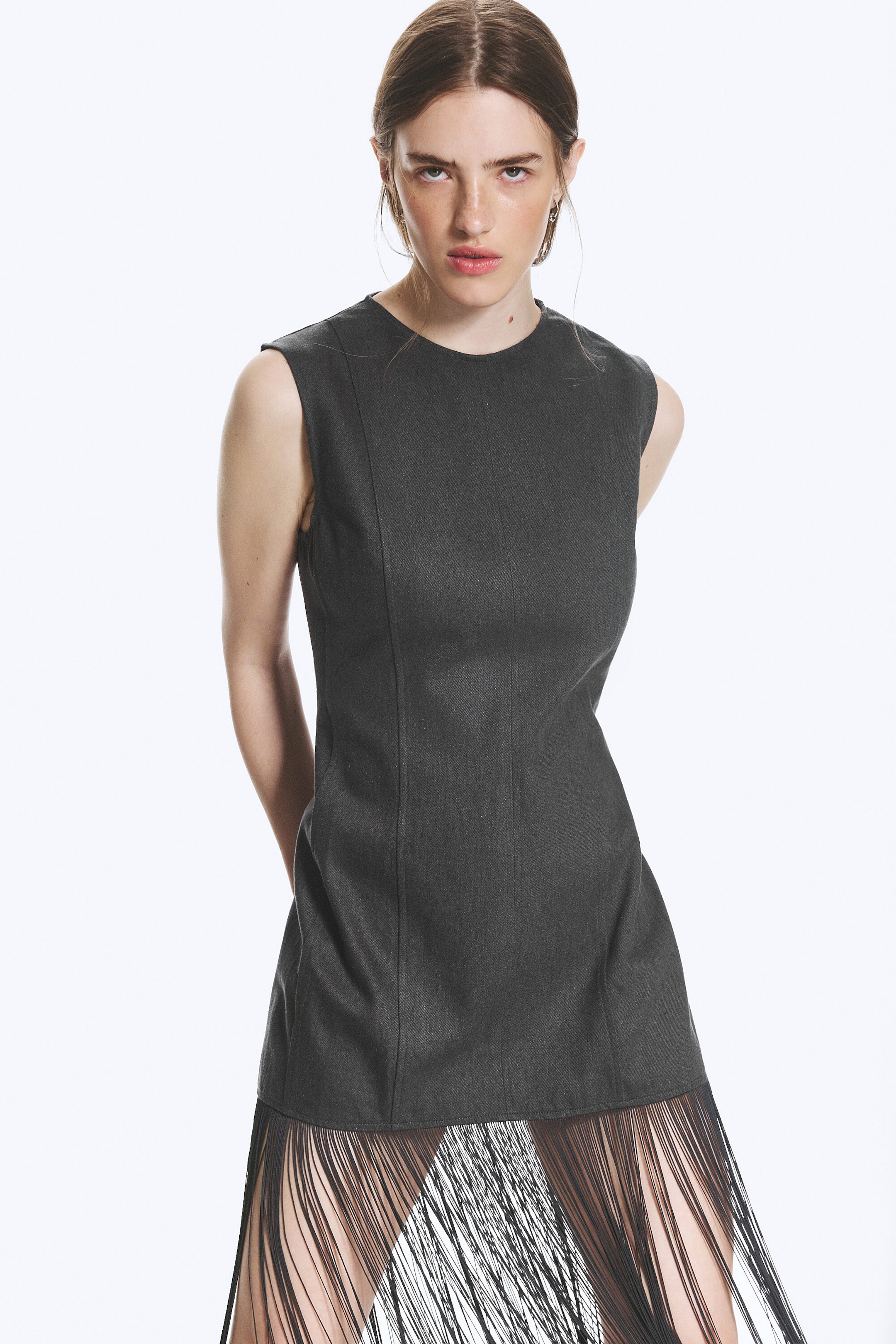 Gris foncé - Mini-robe à franges - 2