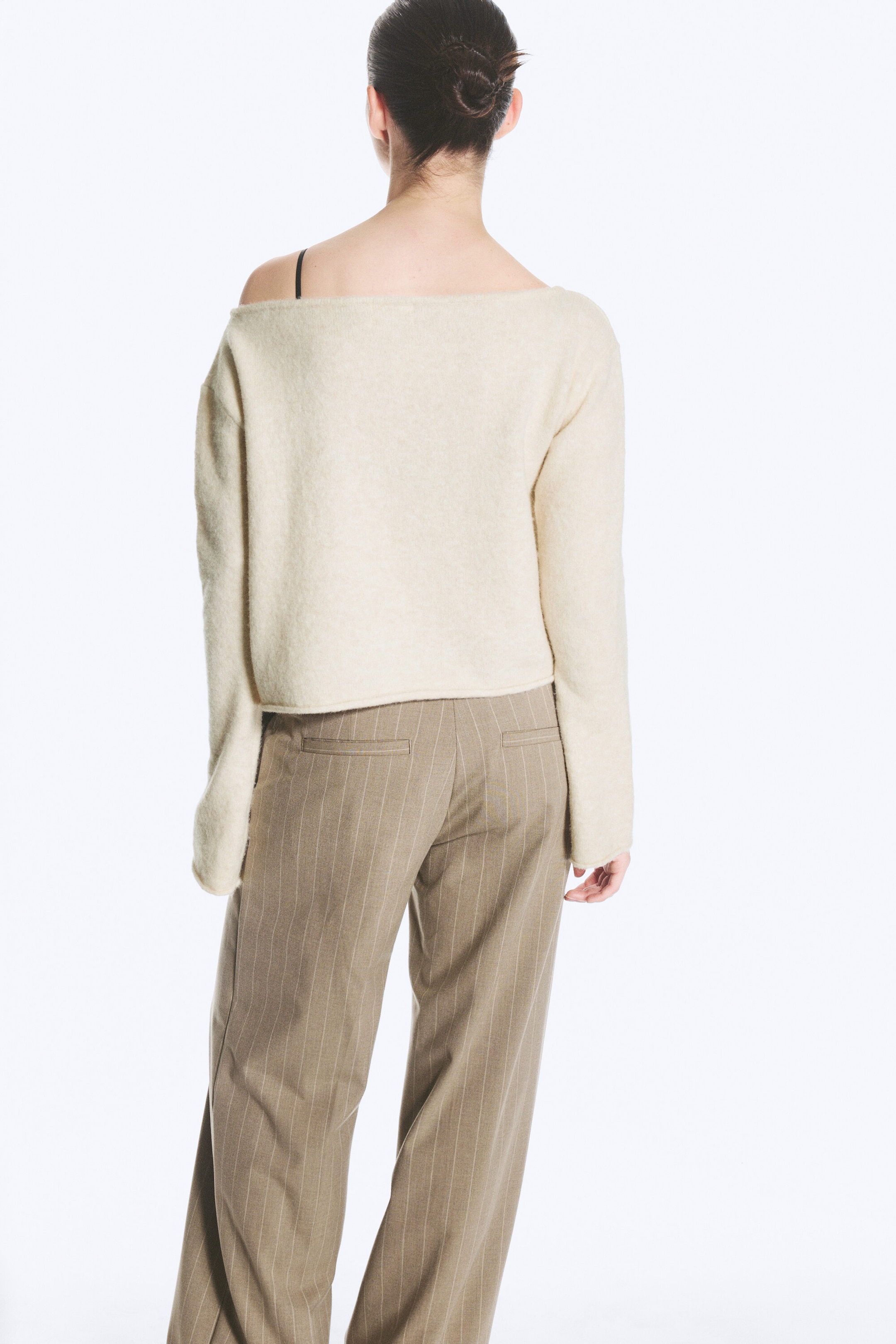 Light White - Loose Fit Rolled Hem Sweater - 2