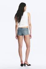 Gloria Blue - Mittelblau - Hour Slim Low Rise Denim Hotpants - 2