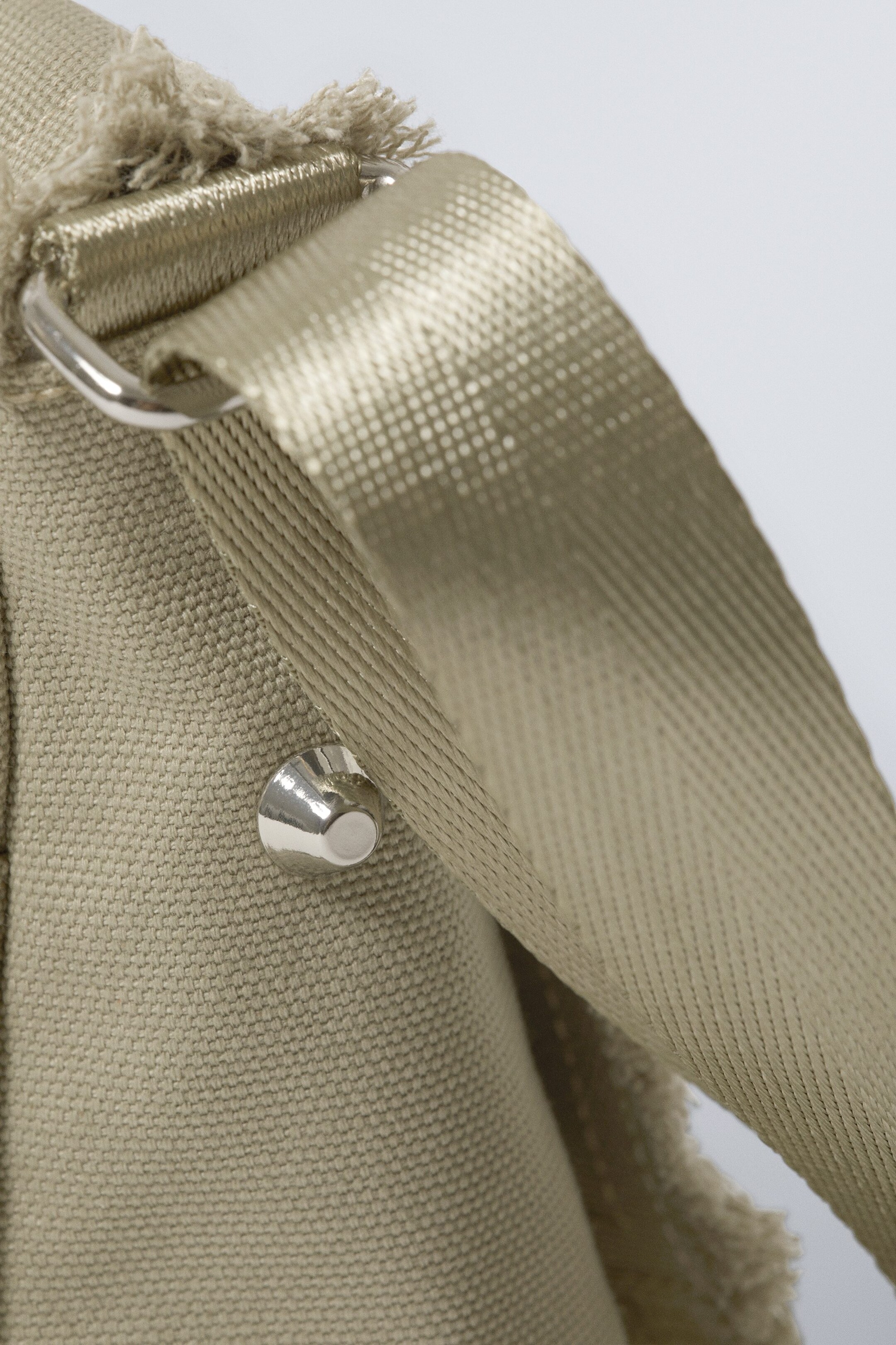 Light khaki green - Kylie Handbag - 3