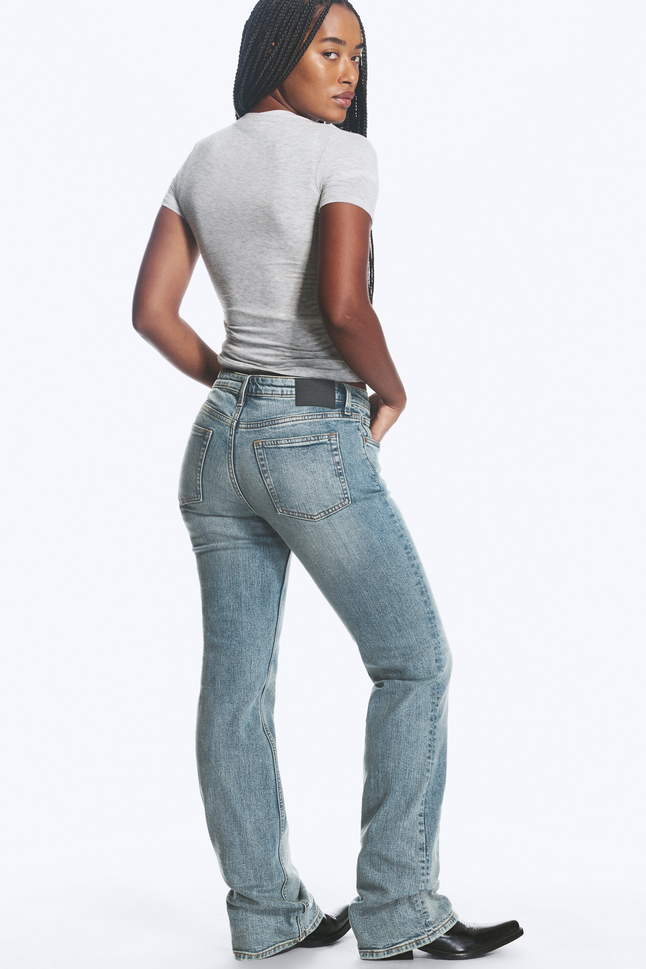 Perseus Blue - Mittelblau - Tension Mid Waist Slim Bootcut Jeans - 6