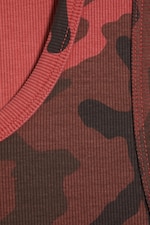 Camouflage Rouge - Débardeur côtelé graphique - 5