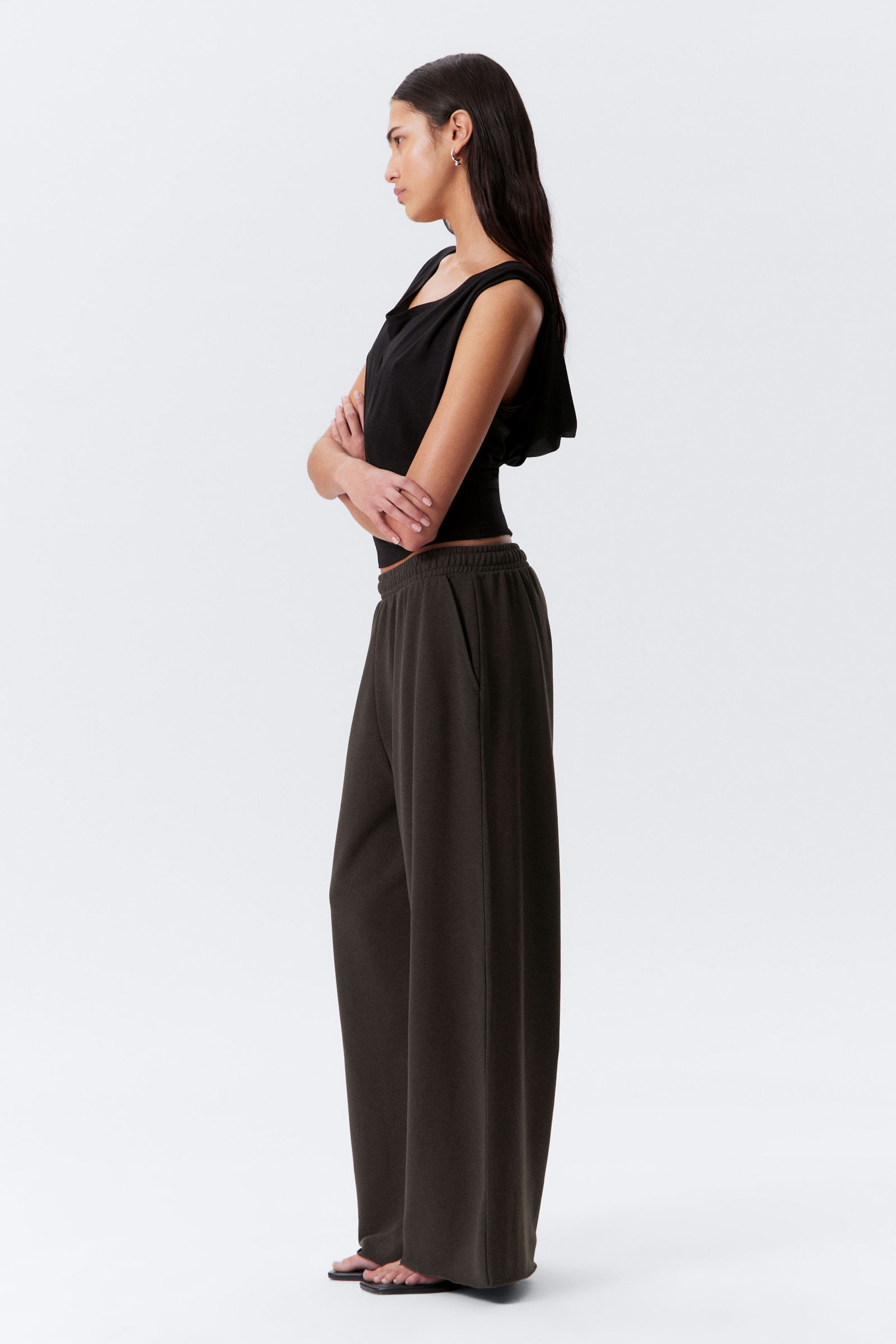 Dark Brown - Low Rise Wide Leg Baggy Sweatpants - 2