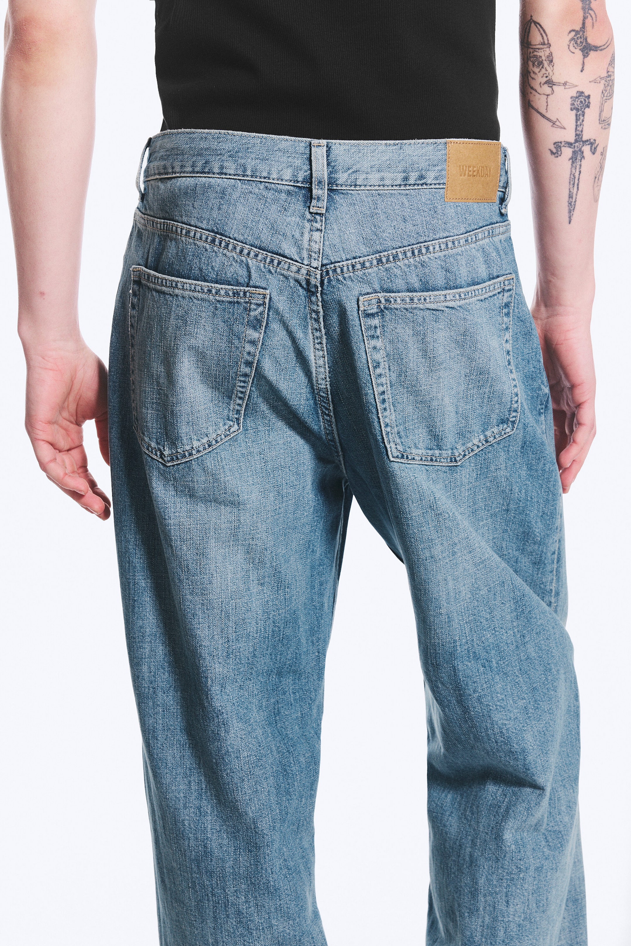 Captain Blue - Ljusblå - Galaxy Mid Waist Loose Straight Jeans - 4