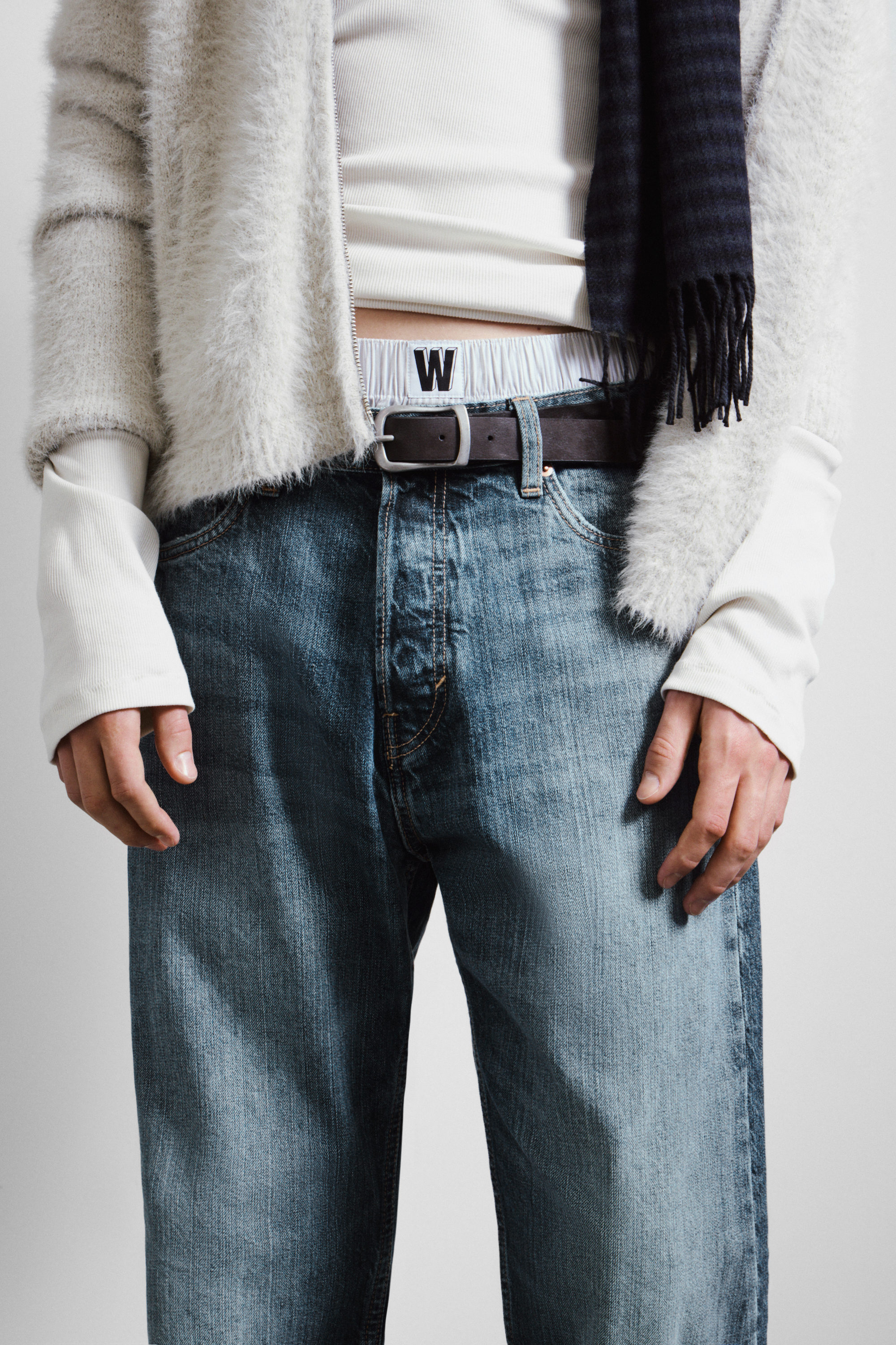 Radio Blue - Medium Blue - Space Mid Rise Relaxed Straight Leg Jeans - 2