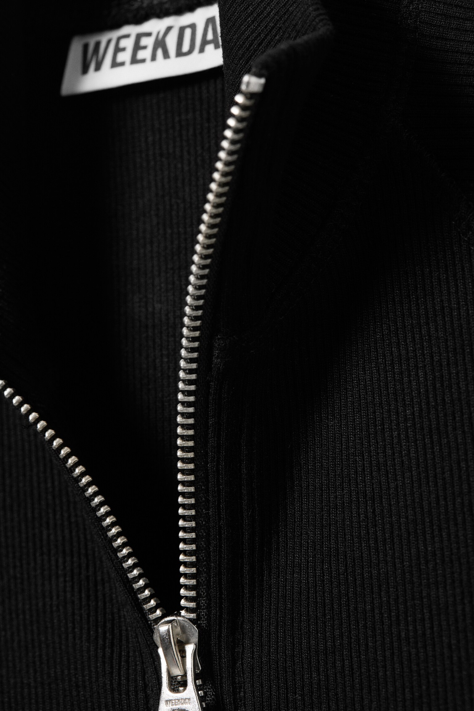 Ribbed Mock Neck Zip Top - Noir/Gris foncé - 2